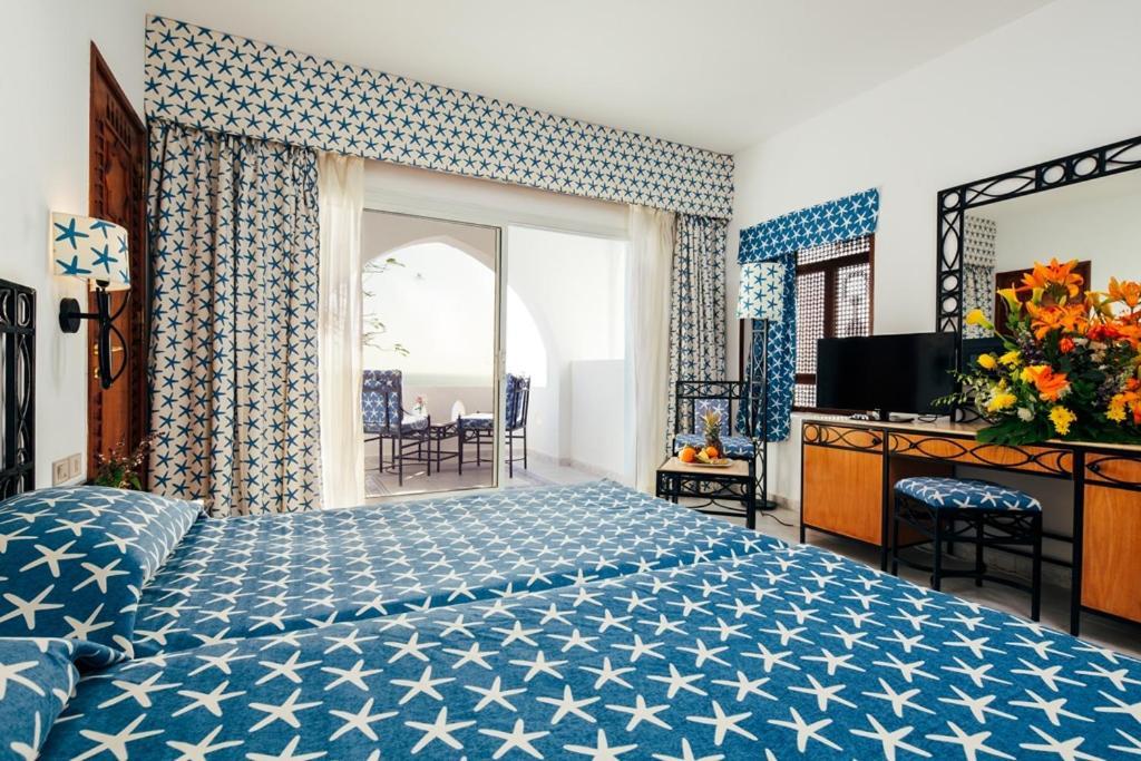 Private One Bedroom Domina Coral Bay