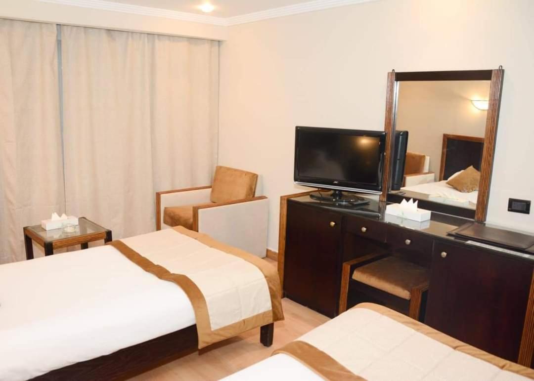 Hotel Upper Sky Tours: Luxor-aswan Nile Cruise Experience Luxor
