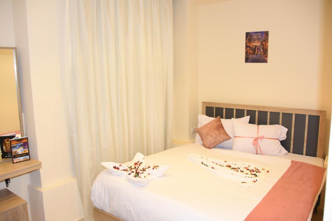 Han Pyramids 3*
