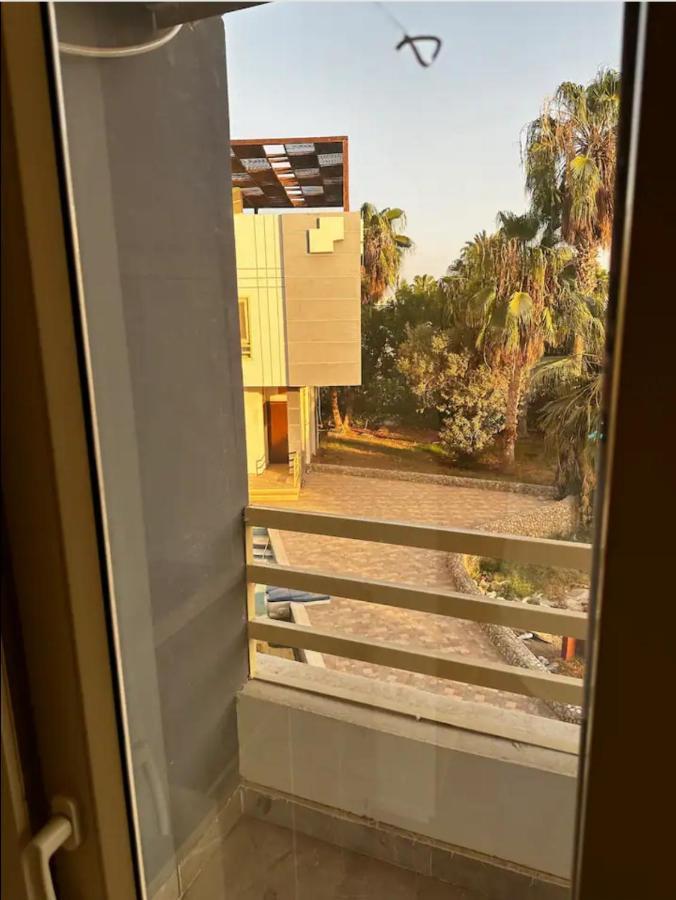 Noura Luxury With Free Pool And Access In Apartamento