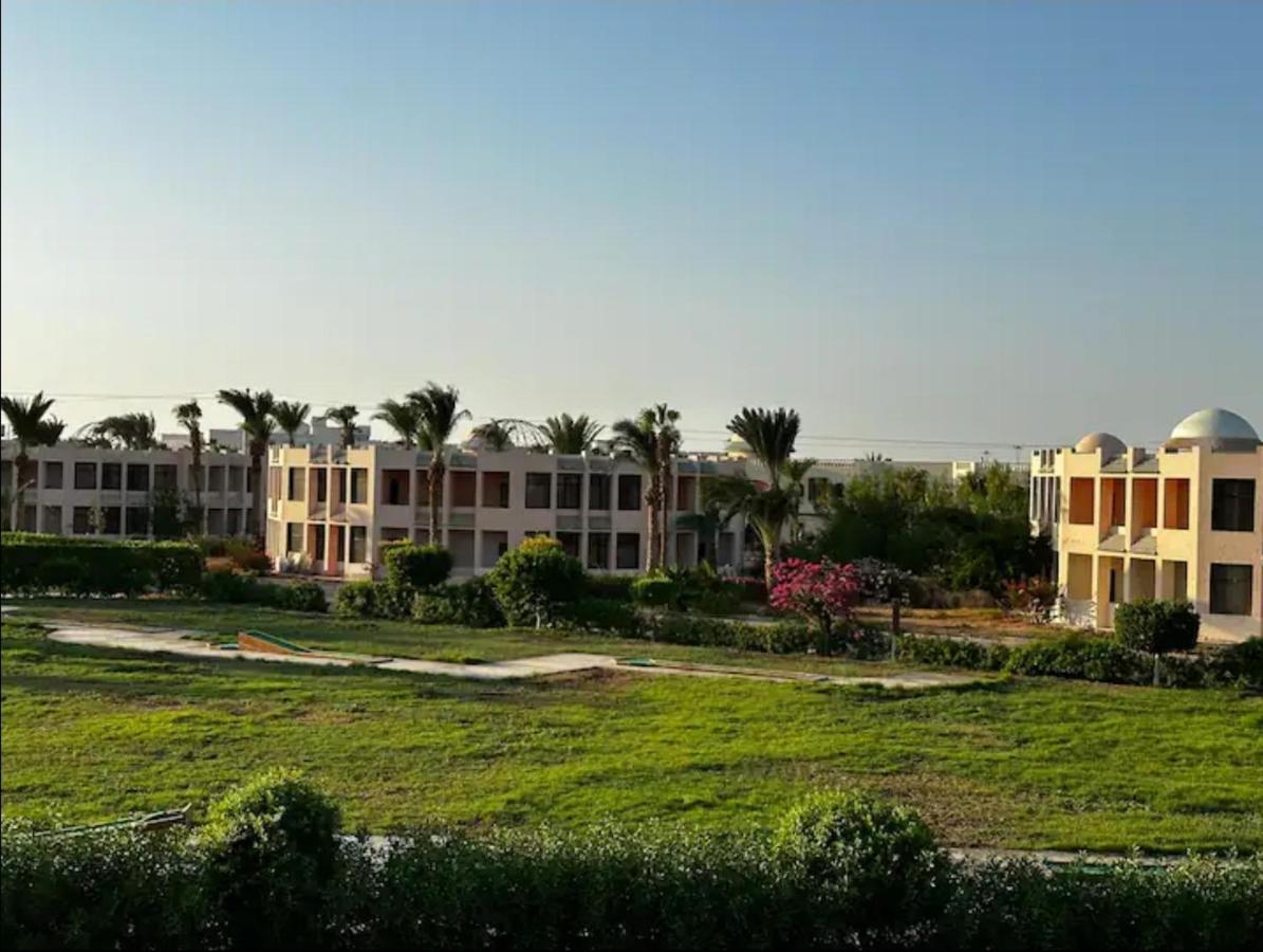 Noura Luxury With Free Pool And Access In Apartamento *
