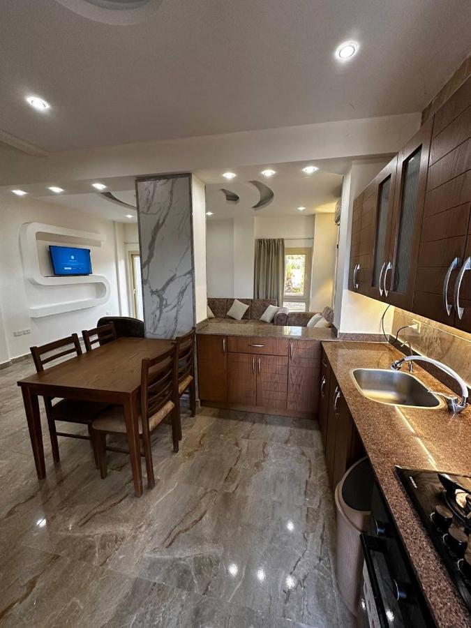 Noura Luxury With Free Pool And Access In Apartamento