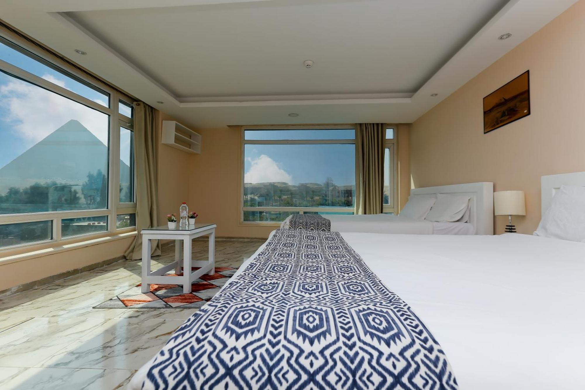 Turquoise Pyramids & Grand Egyptian Museum View 4* Kafrat al Jabal