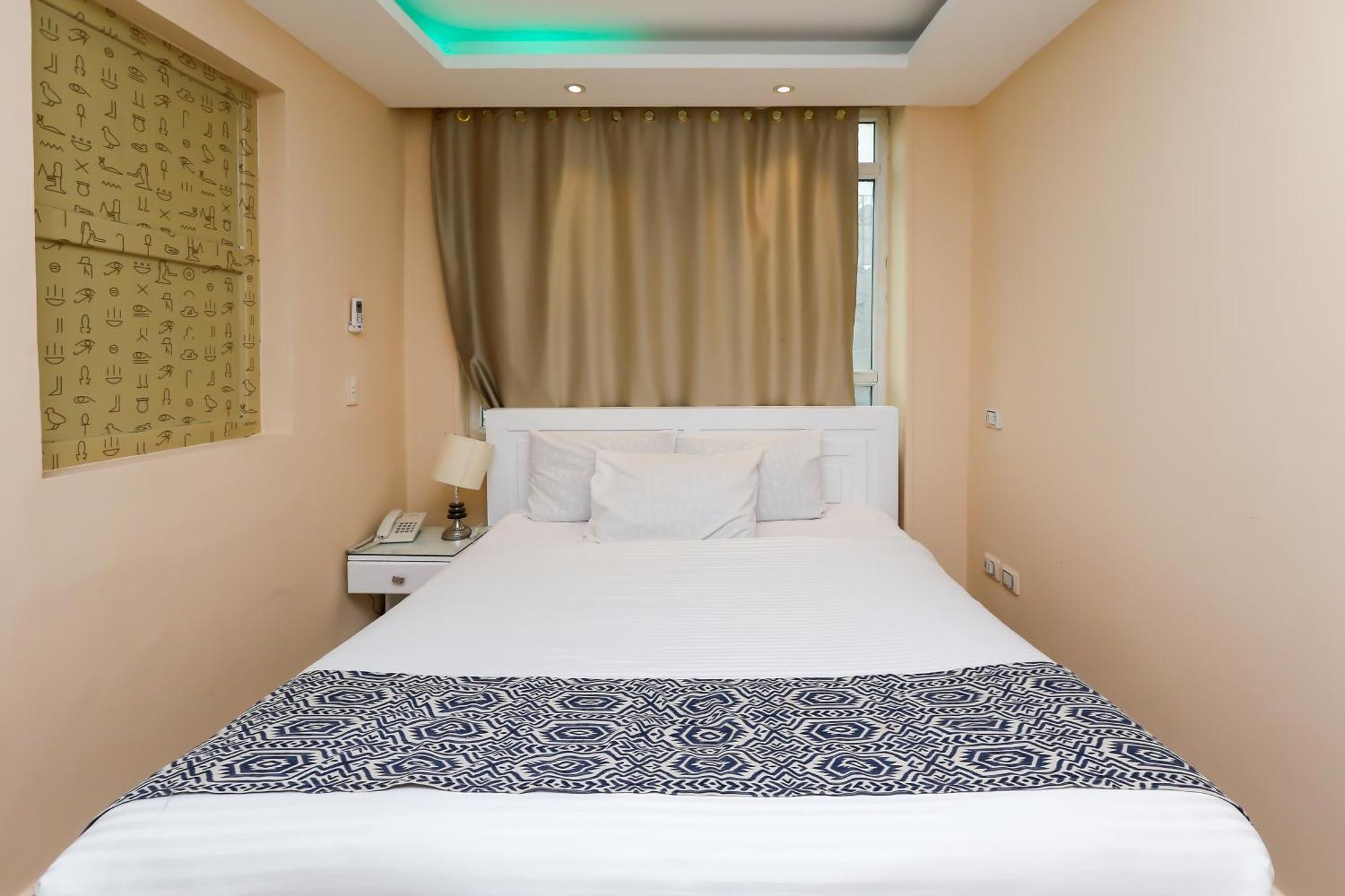 Turquoise Pyramids & Grand Egyptian Museum View Hotel