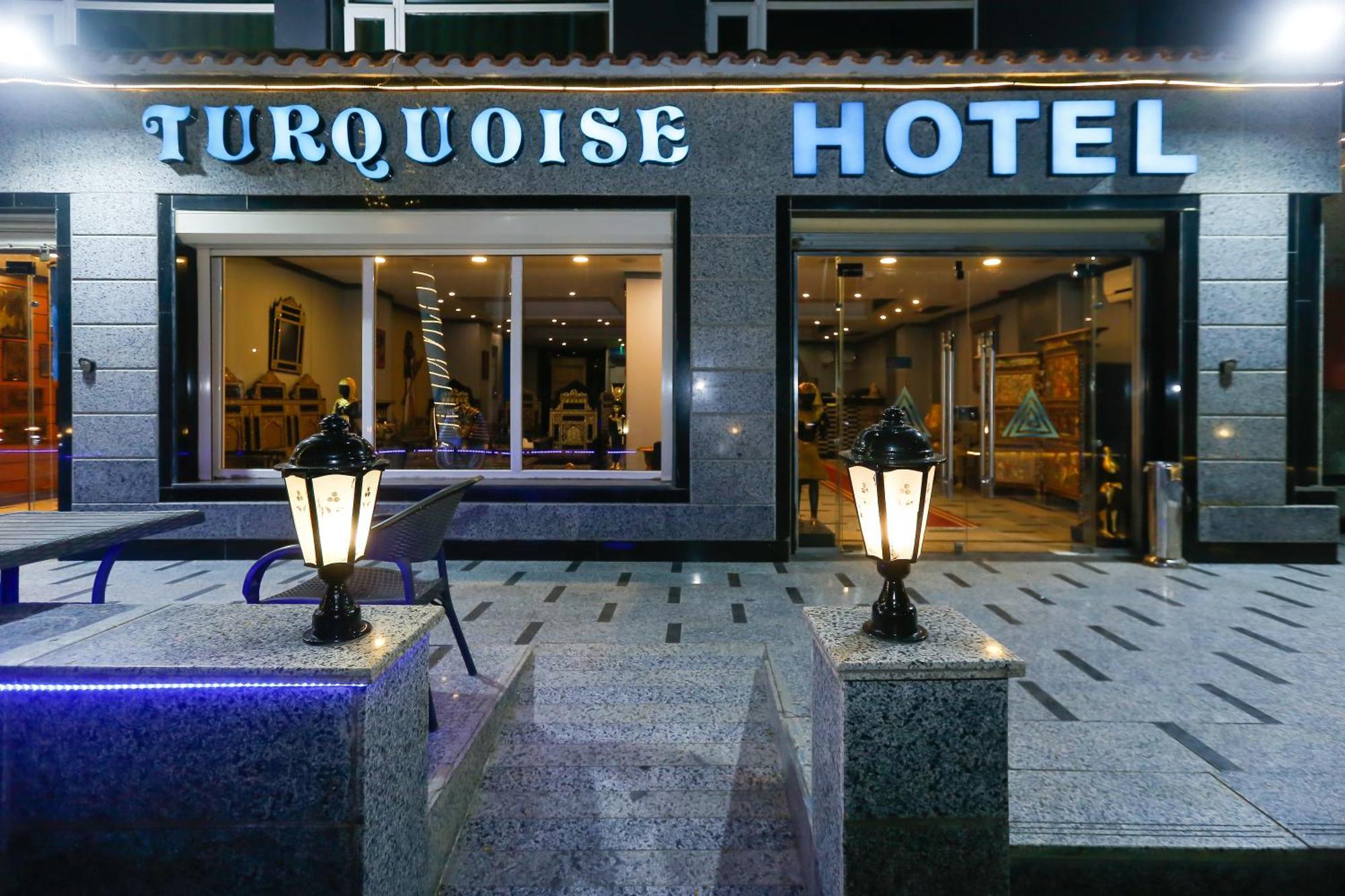 Turquoise Pyramids & Grand Egyptian Museum View Hotel Kafrat al Jabal