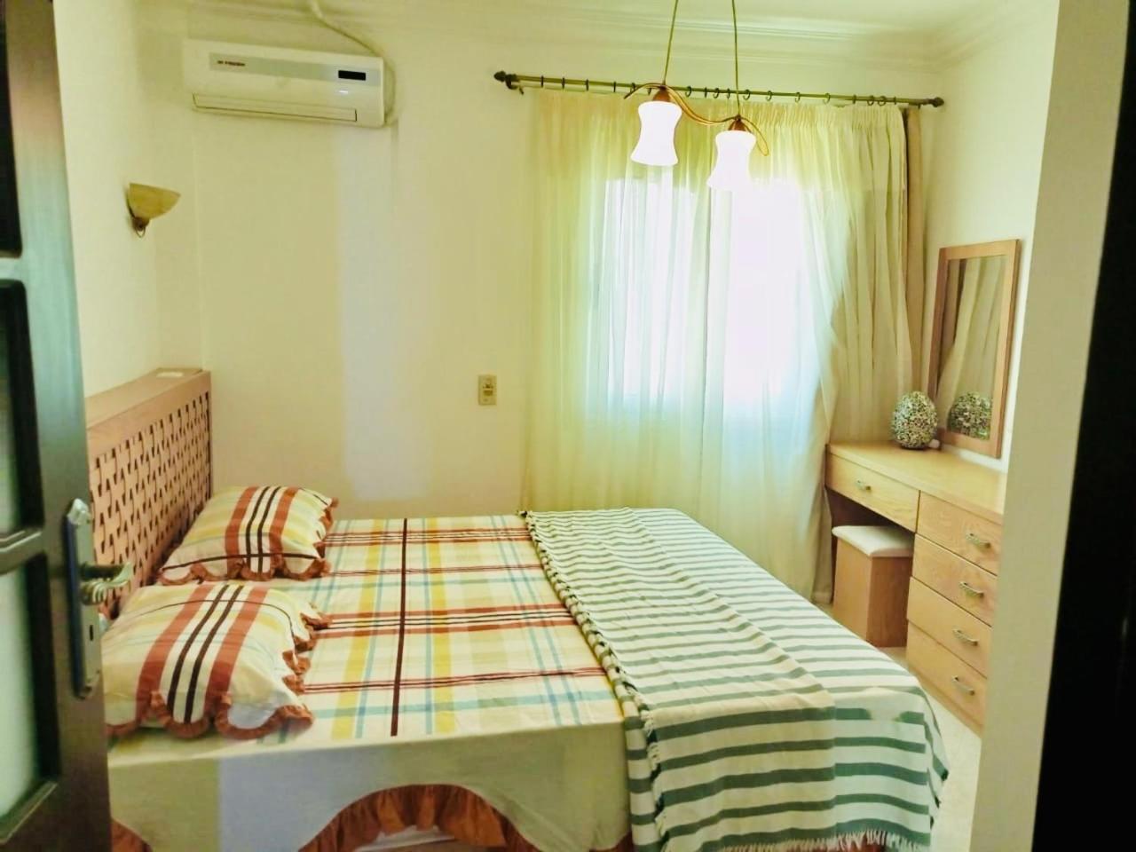 Shark's Bay Oasis 2 Bedrooms With Private Free Apartment