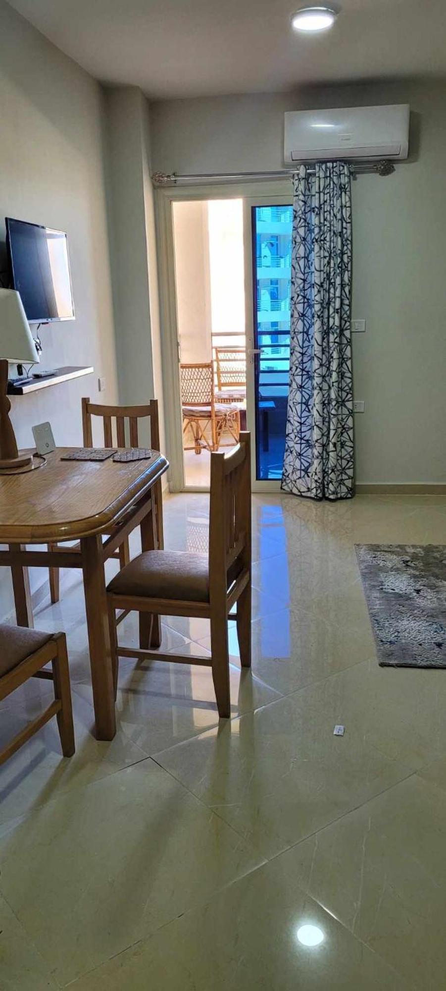Perfect For Couples, Sunny & Seaview & Free Wi-fi * Hurghada