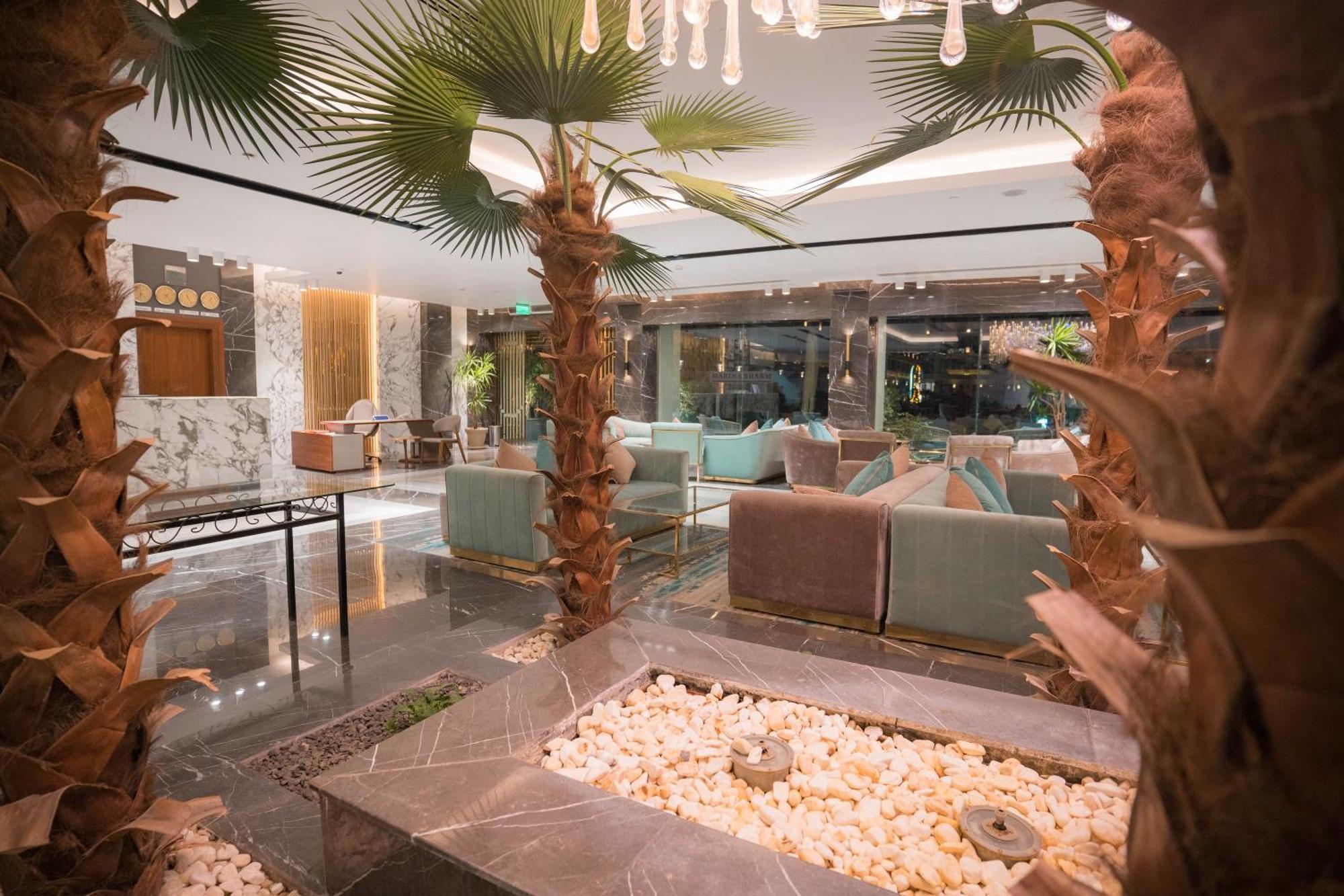 Marina Resort 4*