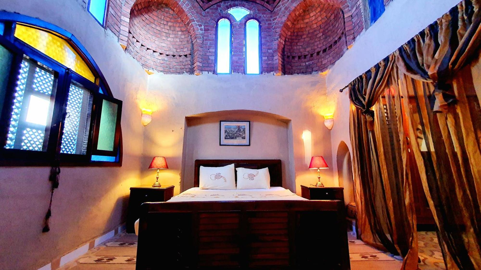 Scorpion House Pensiune Luxor
