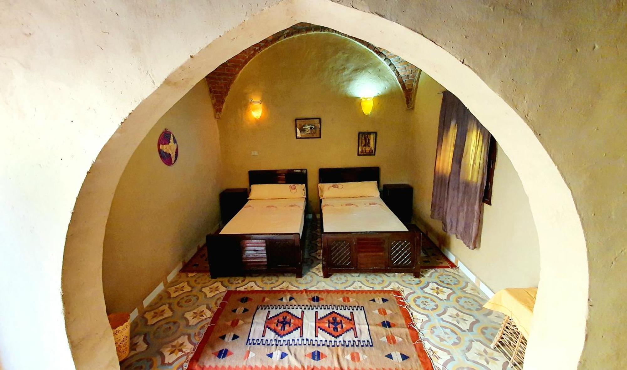 Pensiune Scorpion House 2*