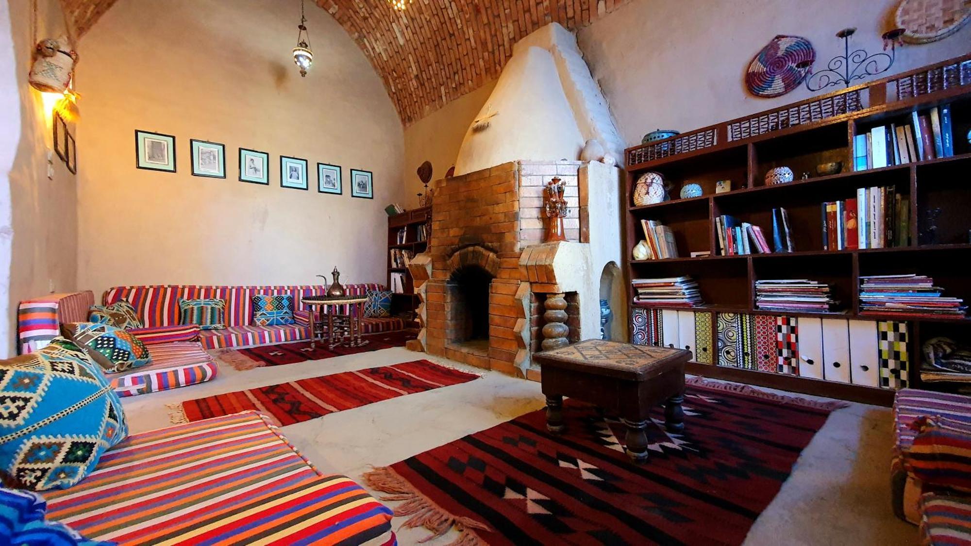 Scorpion House Pensiune 2*
