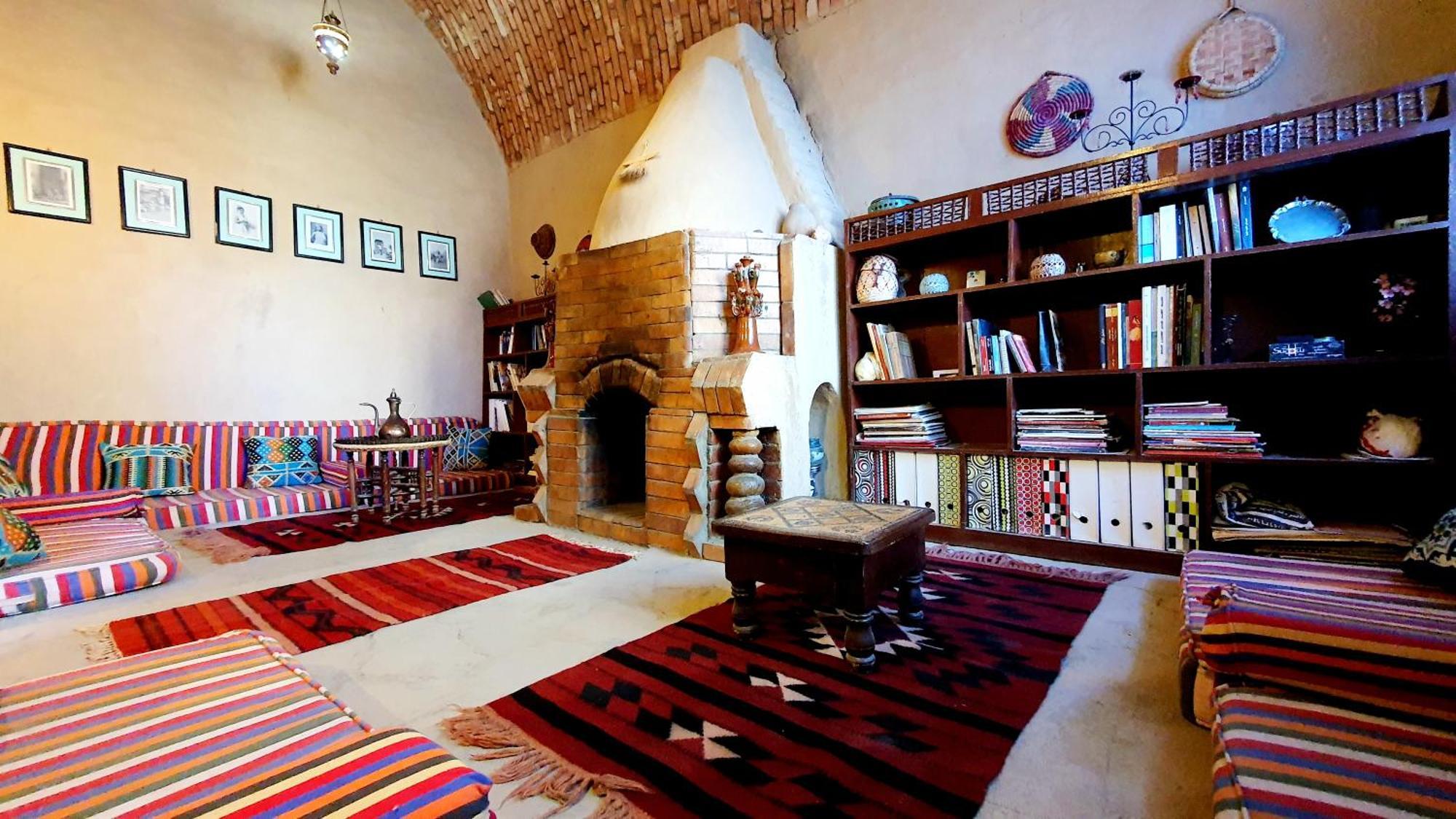 Scorpion House Pensiune