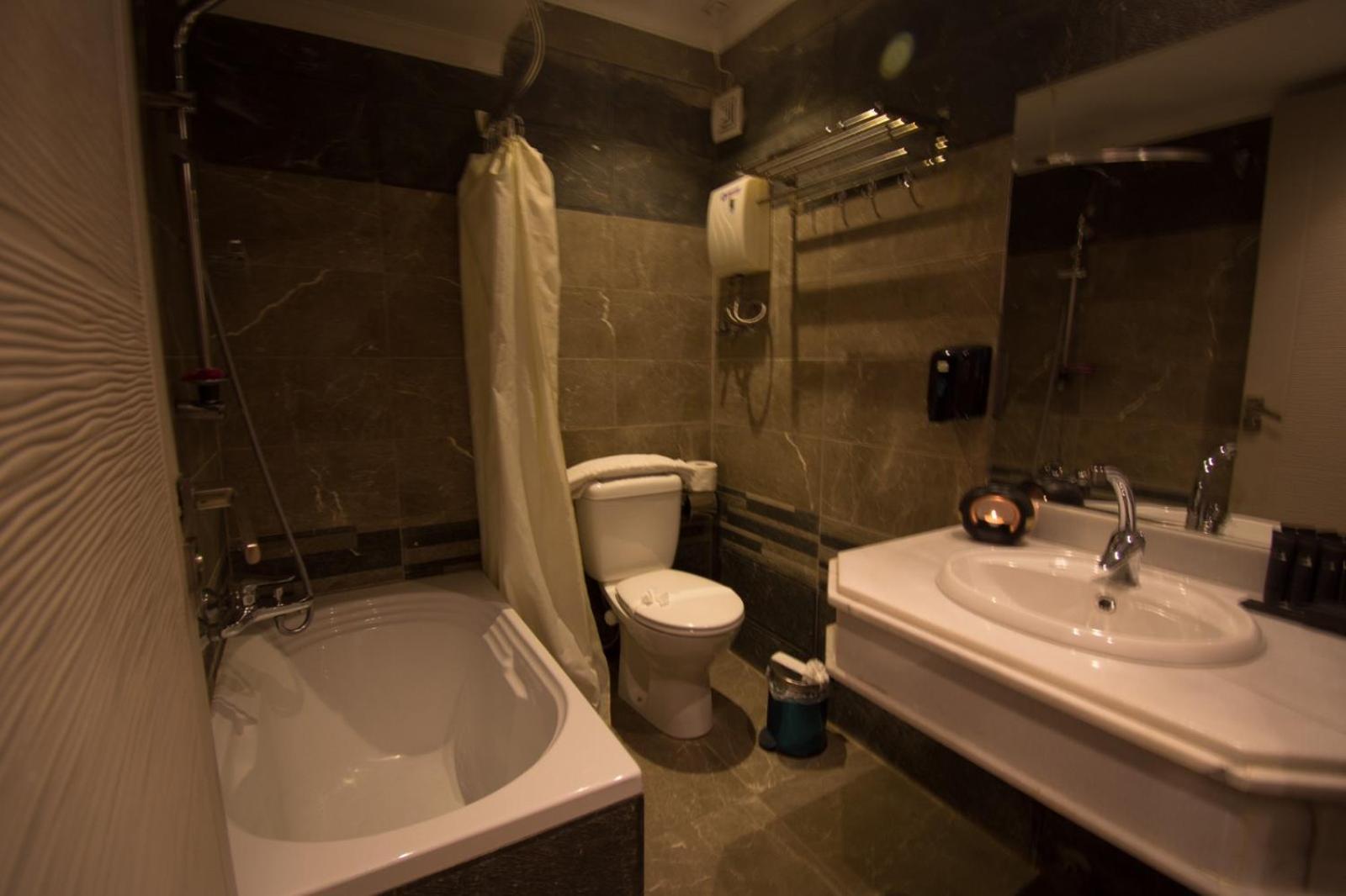 Nile Guardian Hotel