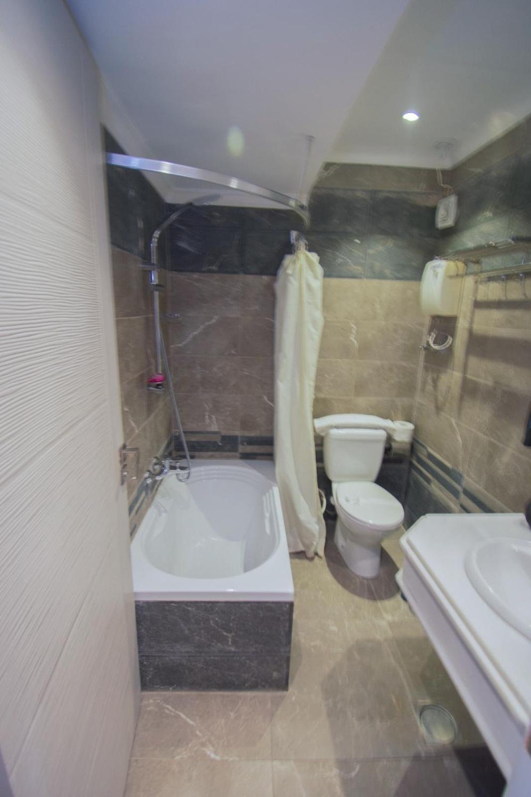 Nile Guardian Hotel Giza