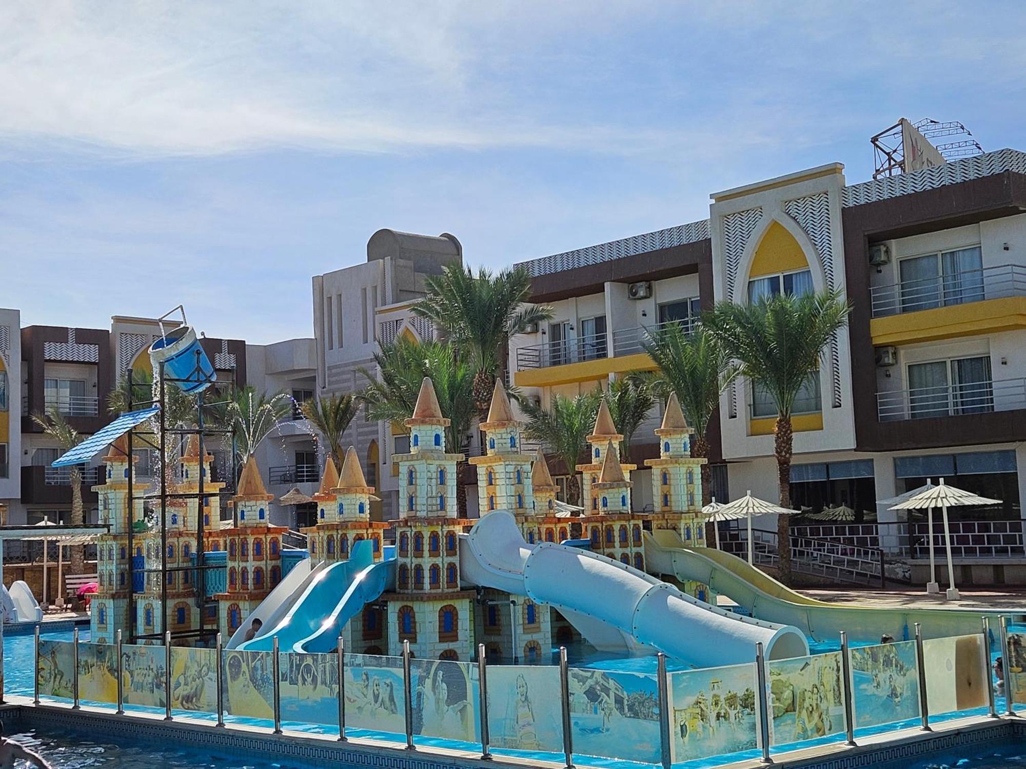 Apartamento Noura Luxury With Free Pool And Access In *
