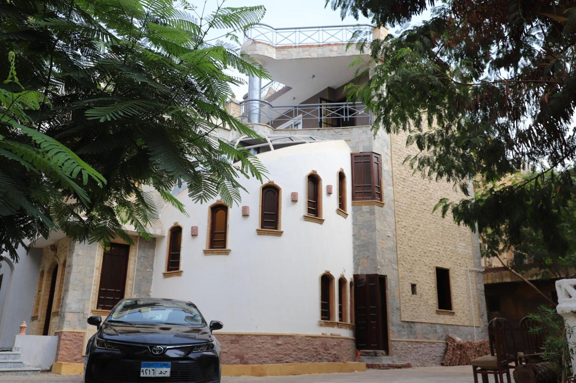 King Khufu Pyramids View Hotel