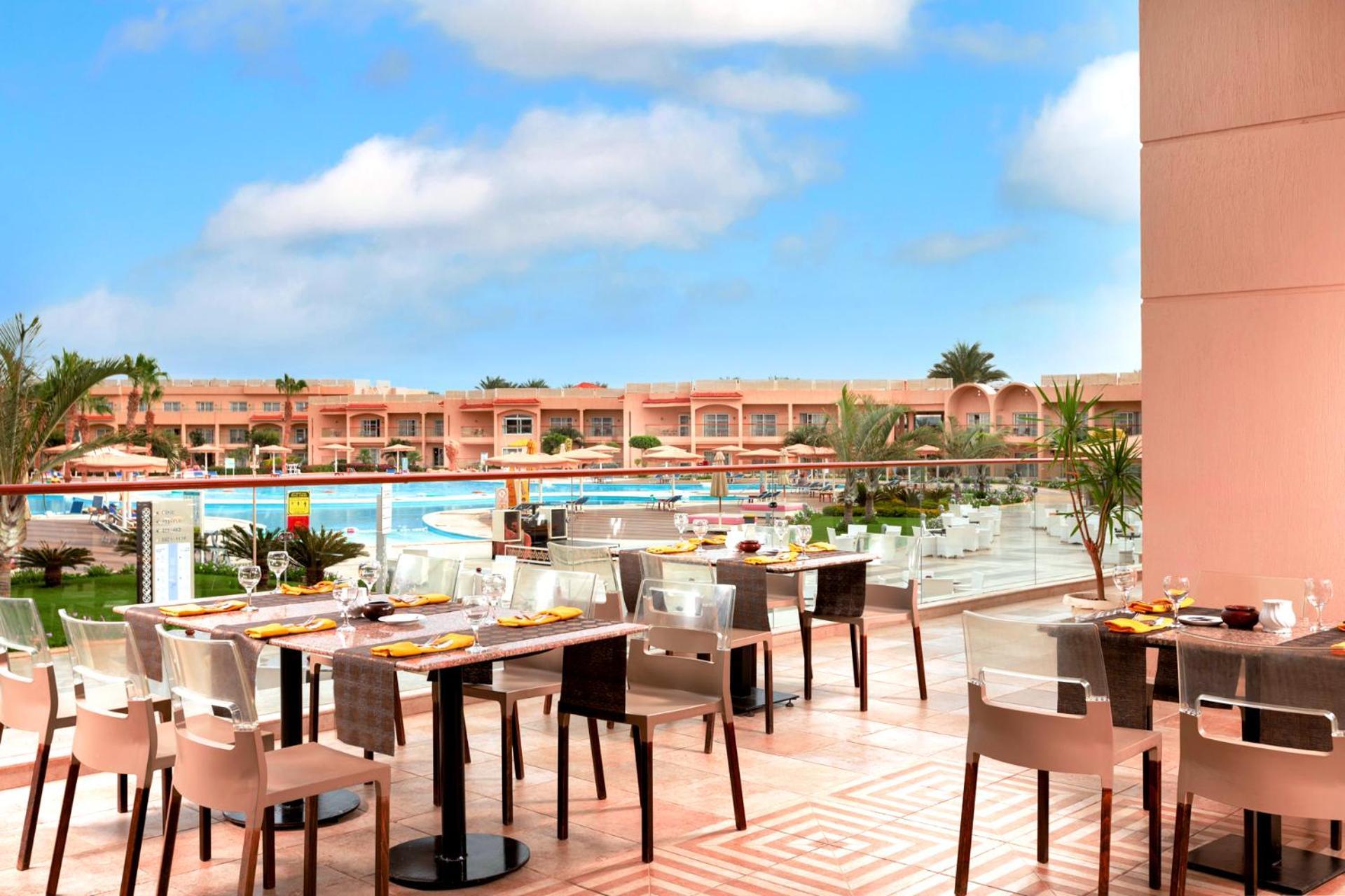Resort Pickalbatros Royal Moderna 