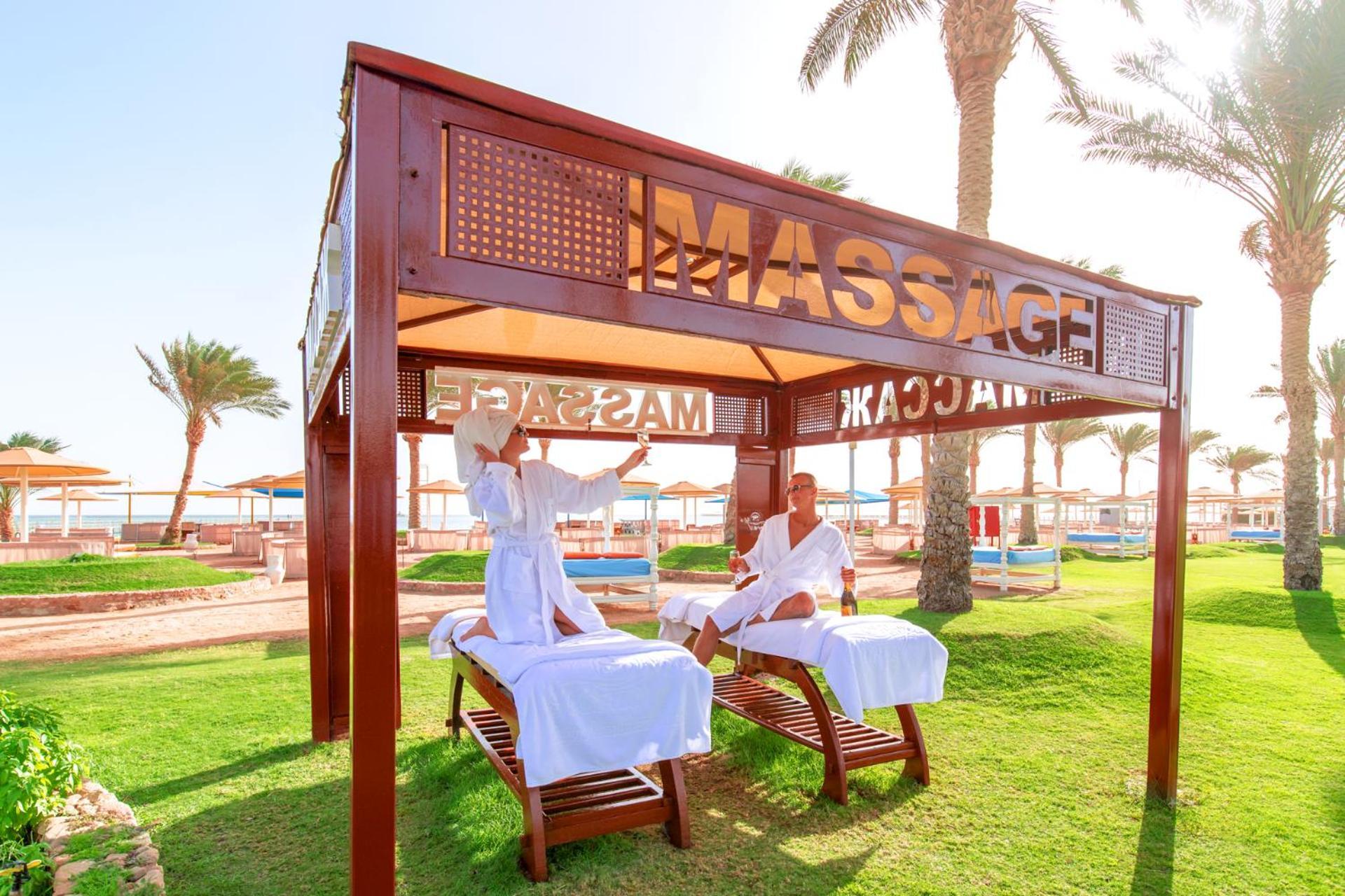 Resort Pickalbatros Royal Moderna 