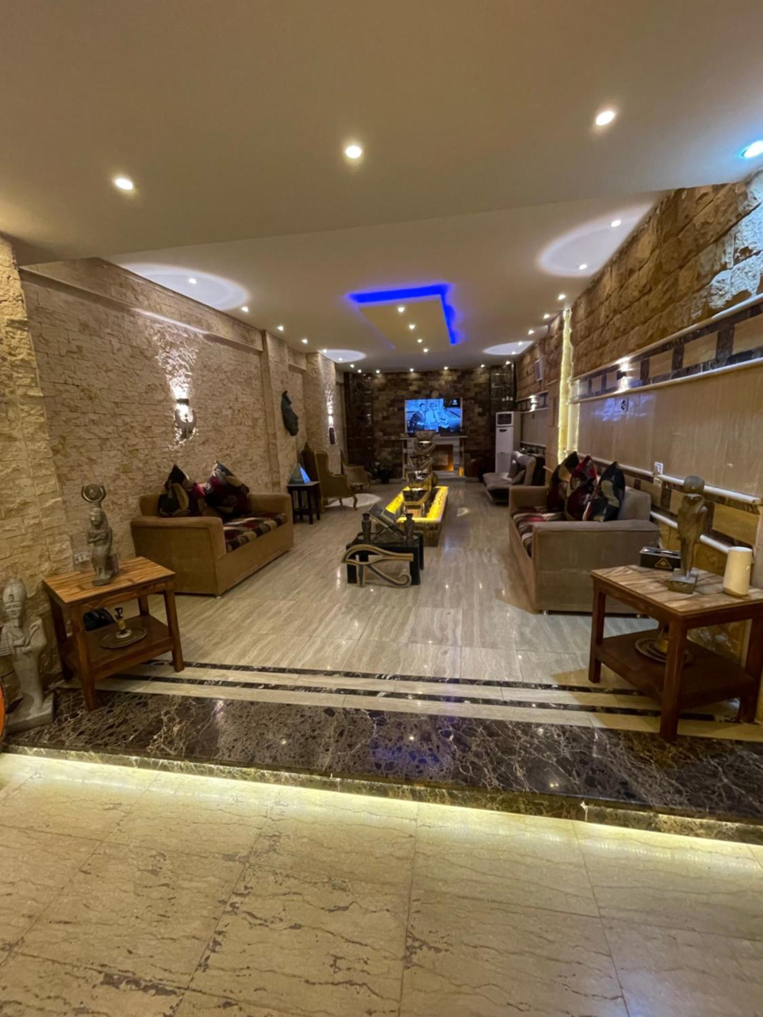 Sahara Pyramids Inn Kafrat al Jabal