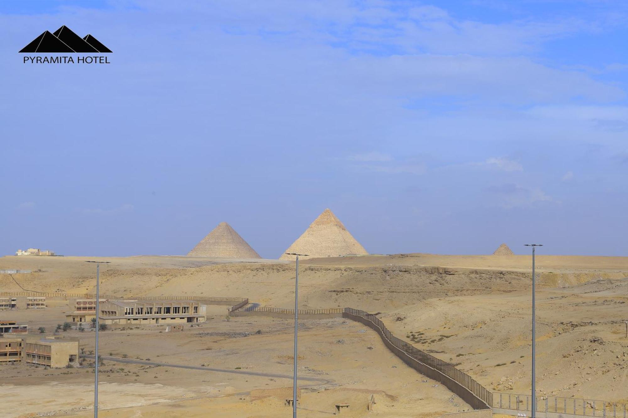 Otel Pyramita 3*