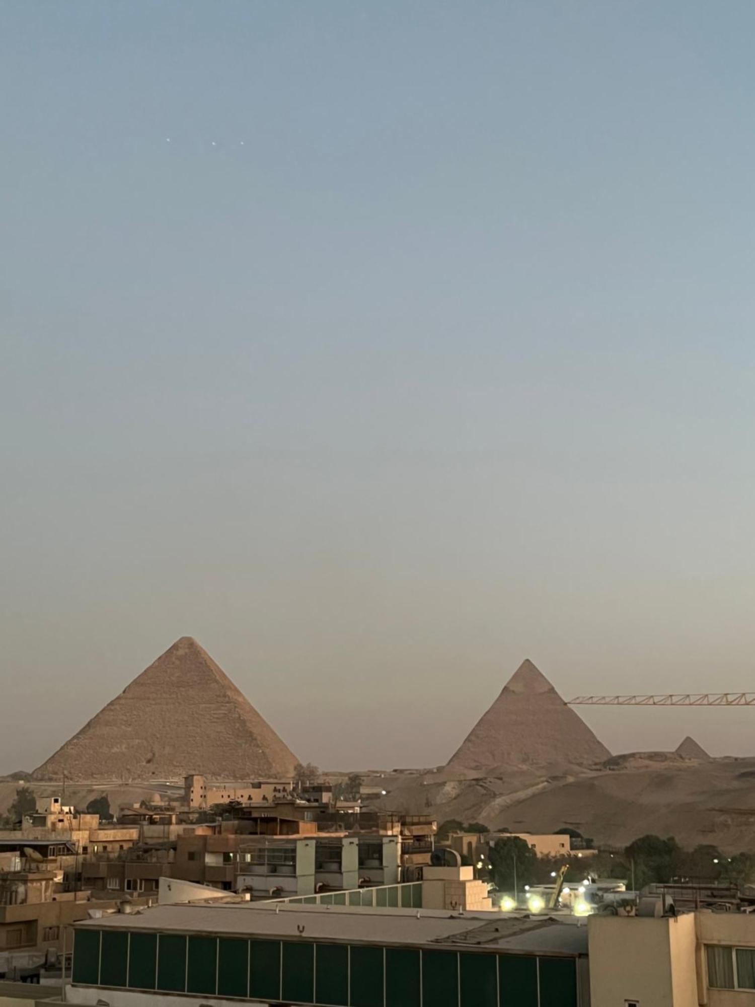 Inn Pyramids Pride *