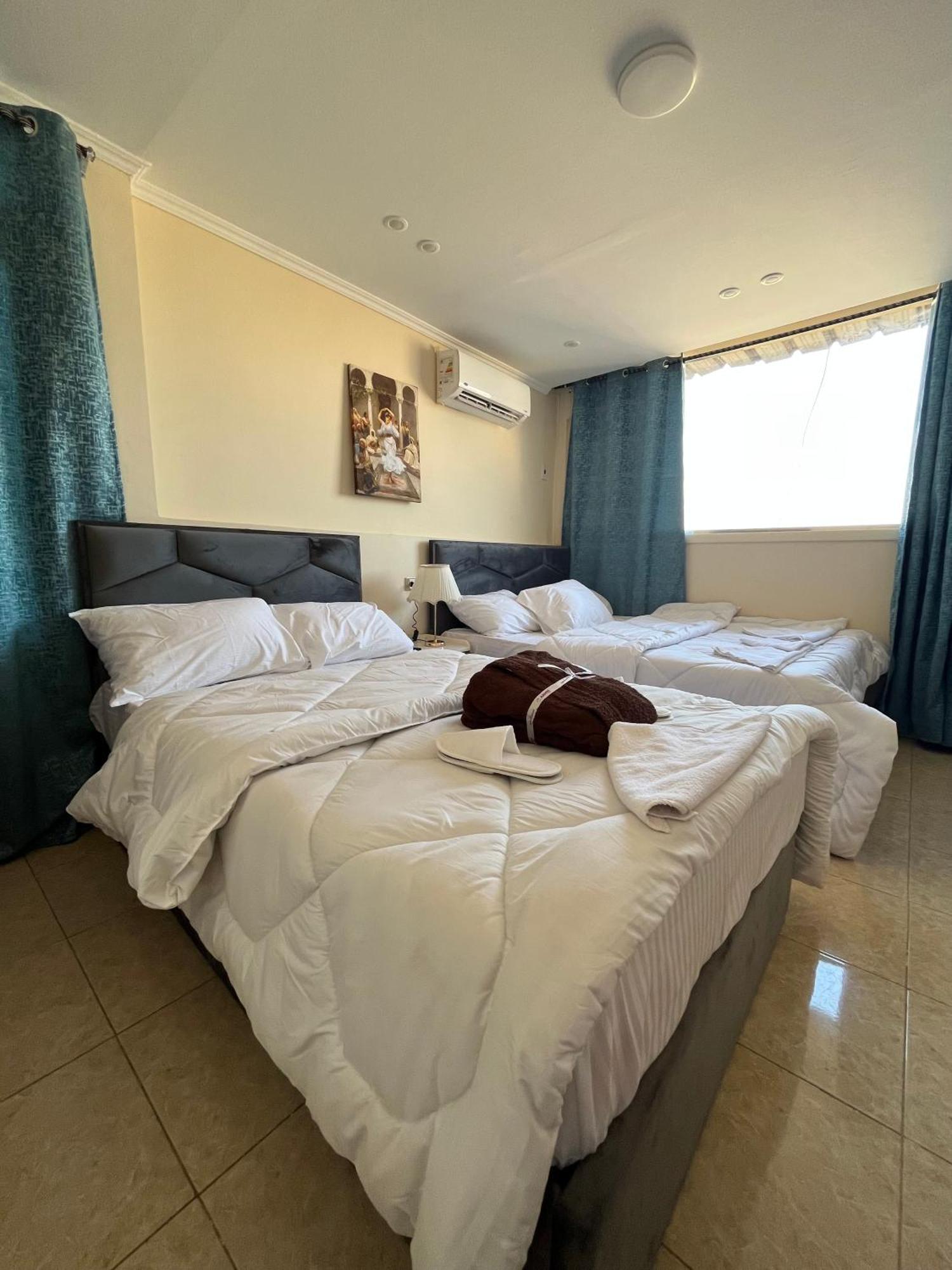 Pyramids Pride Inn Kafrat al Jabal