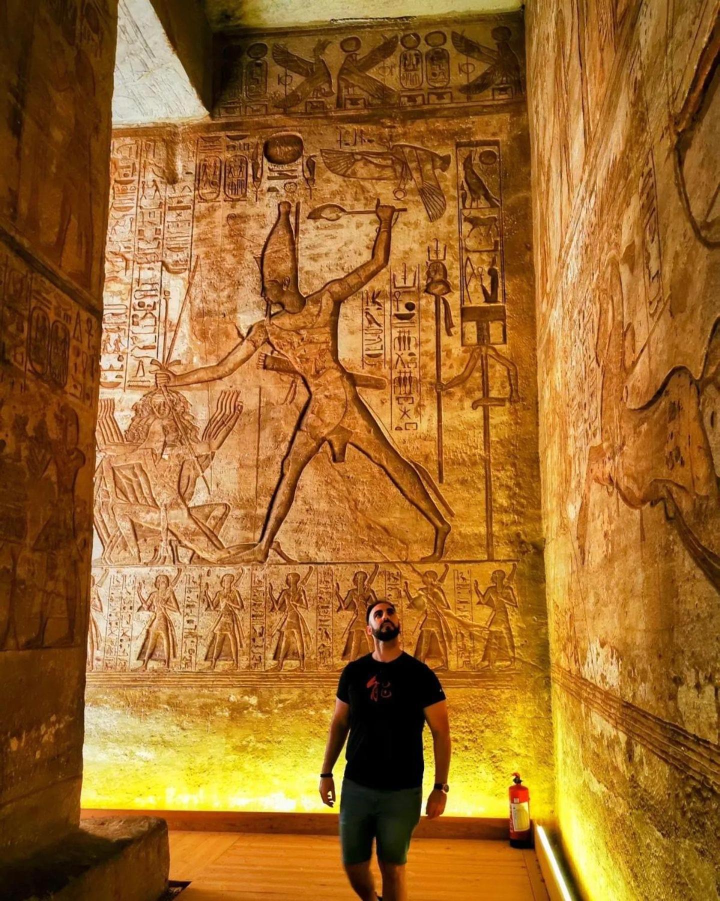 Golden Mask Pyramids Hotel