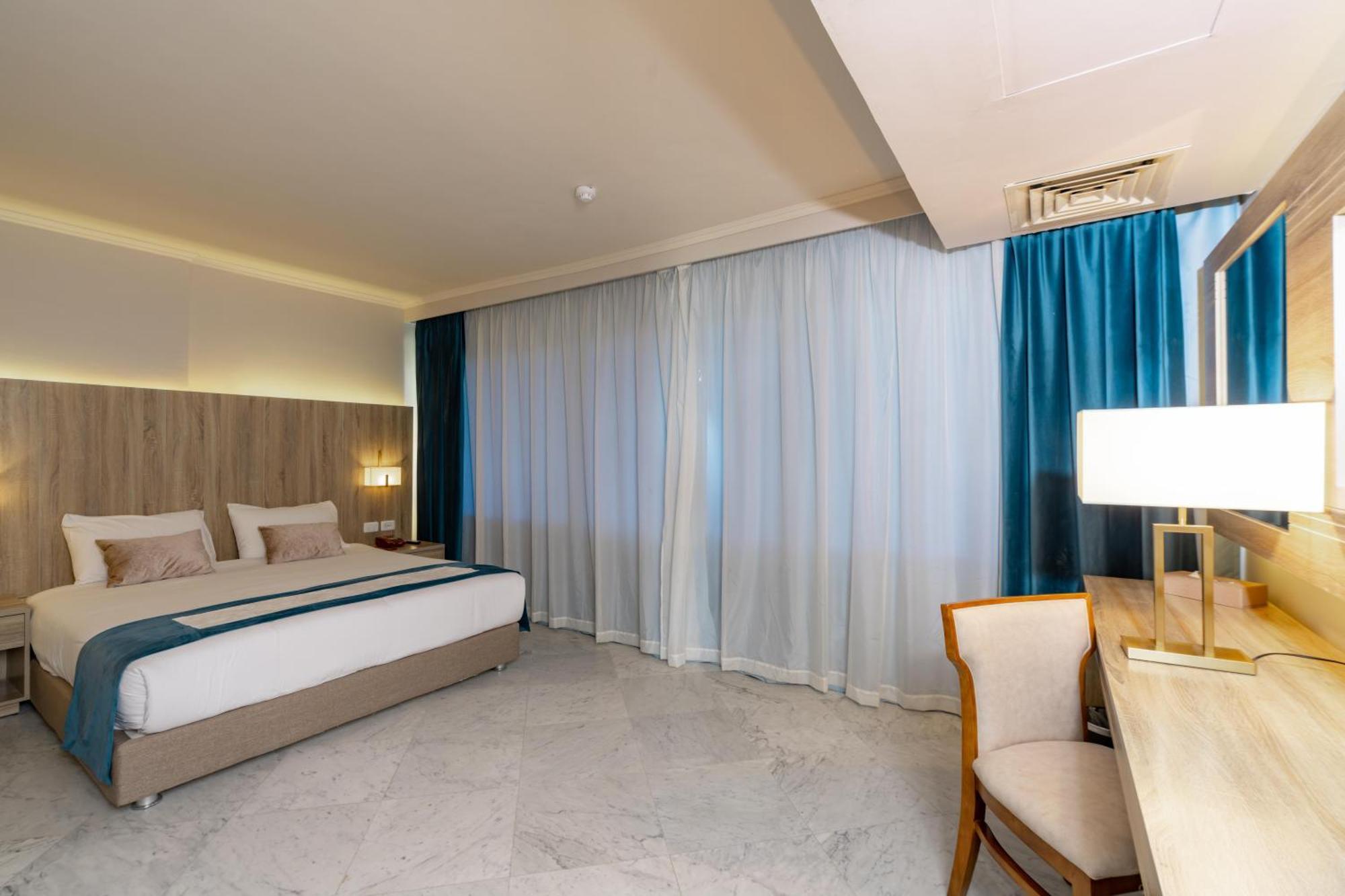 Seven Seas Jolie Bay 5*