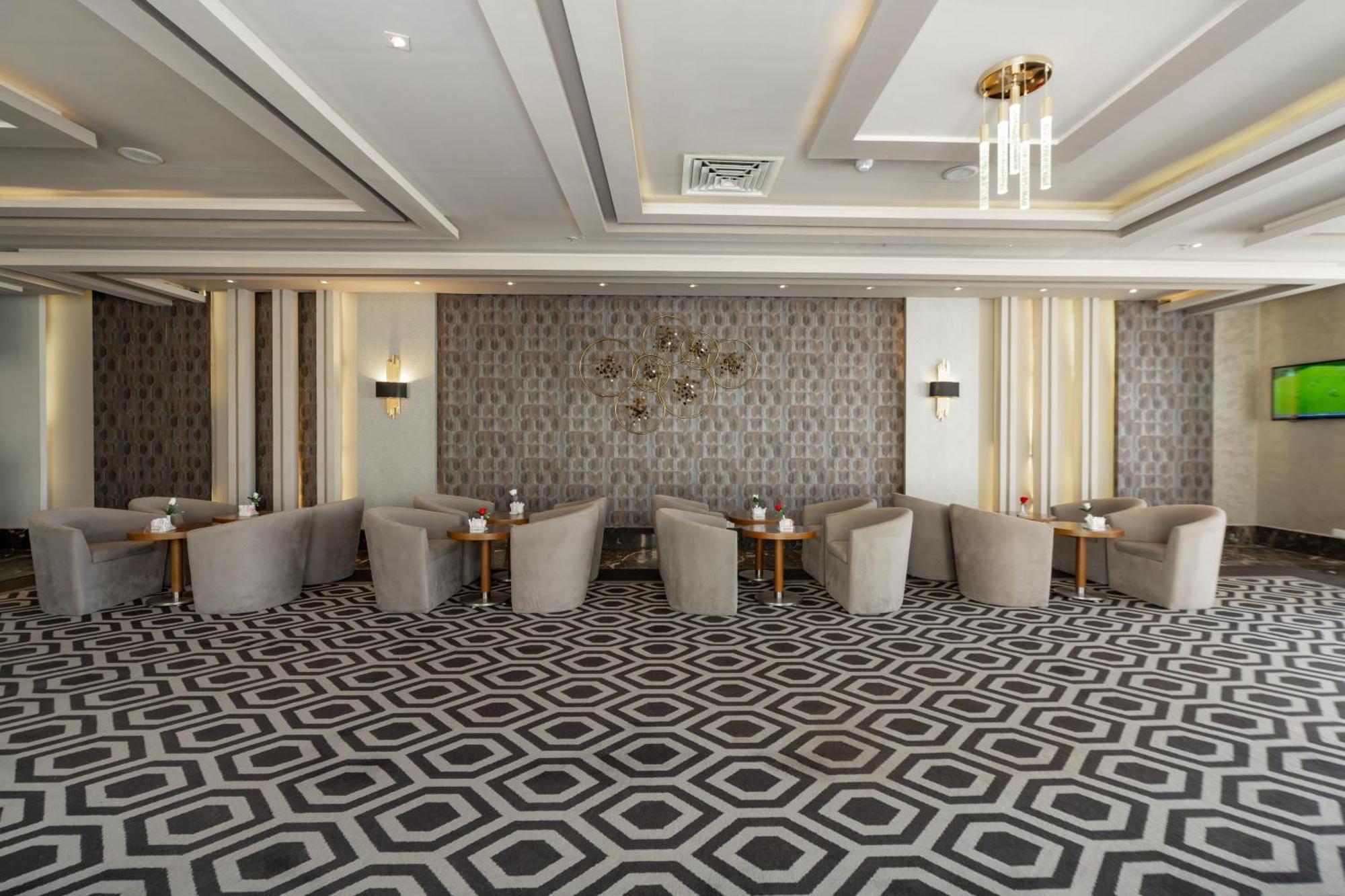 Resort Seven Seas Jolie Bay
