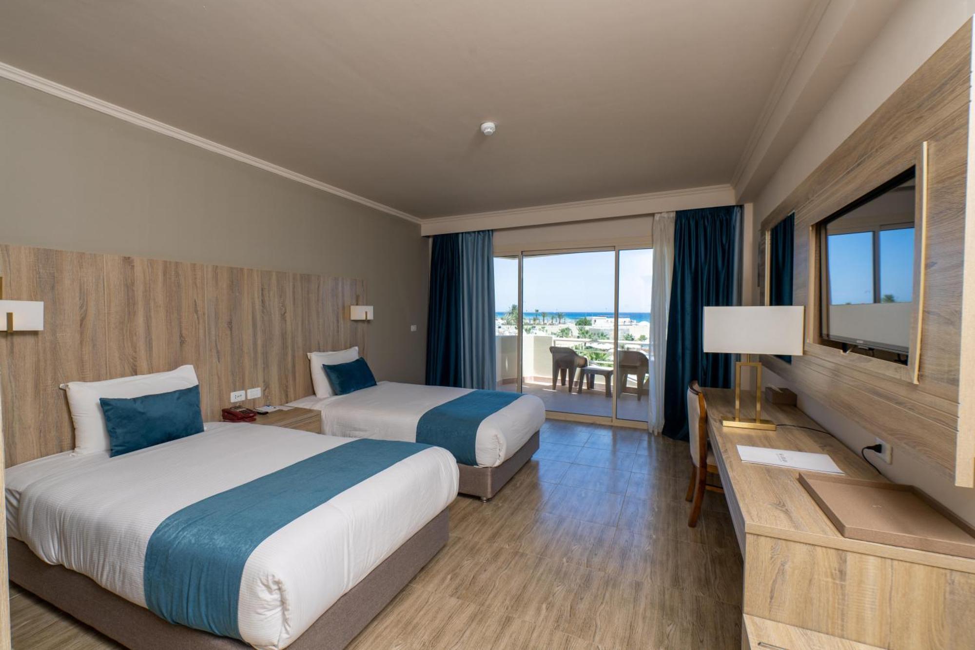Resort Seven Seas Jolie Bay 5*