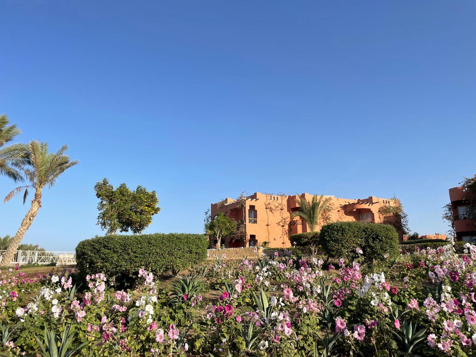 Soulotel Emerald & Hotel
