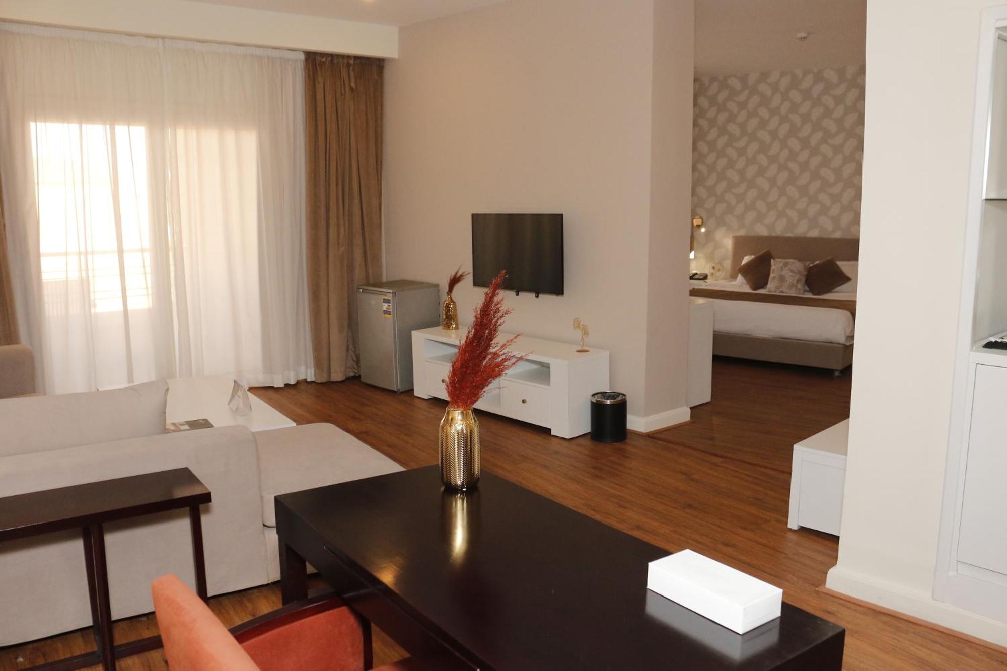 Hotel Tolip Family Park 5*