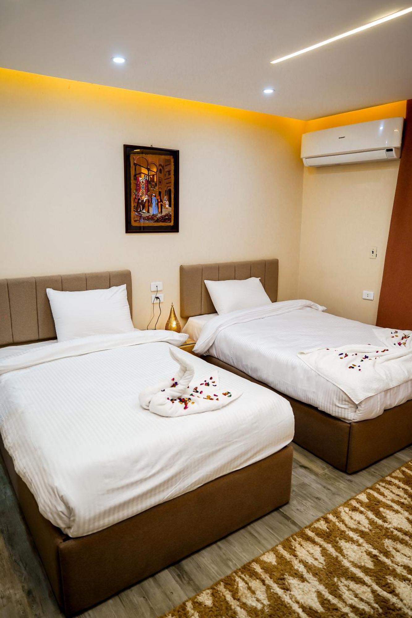 Pyramids Hotel 4*