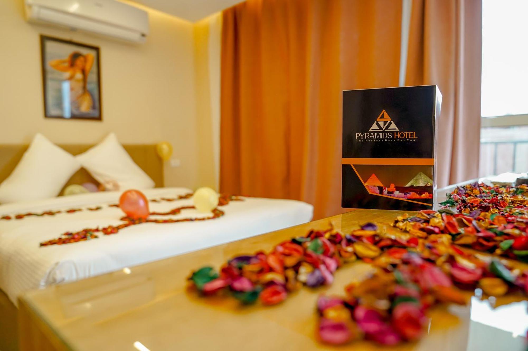 Pyramids Hotel Kafrat al Jabal
