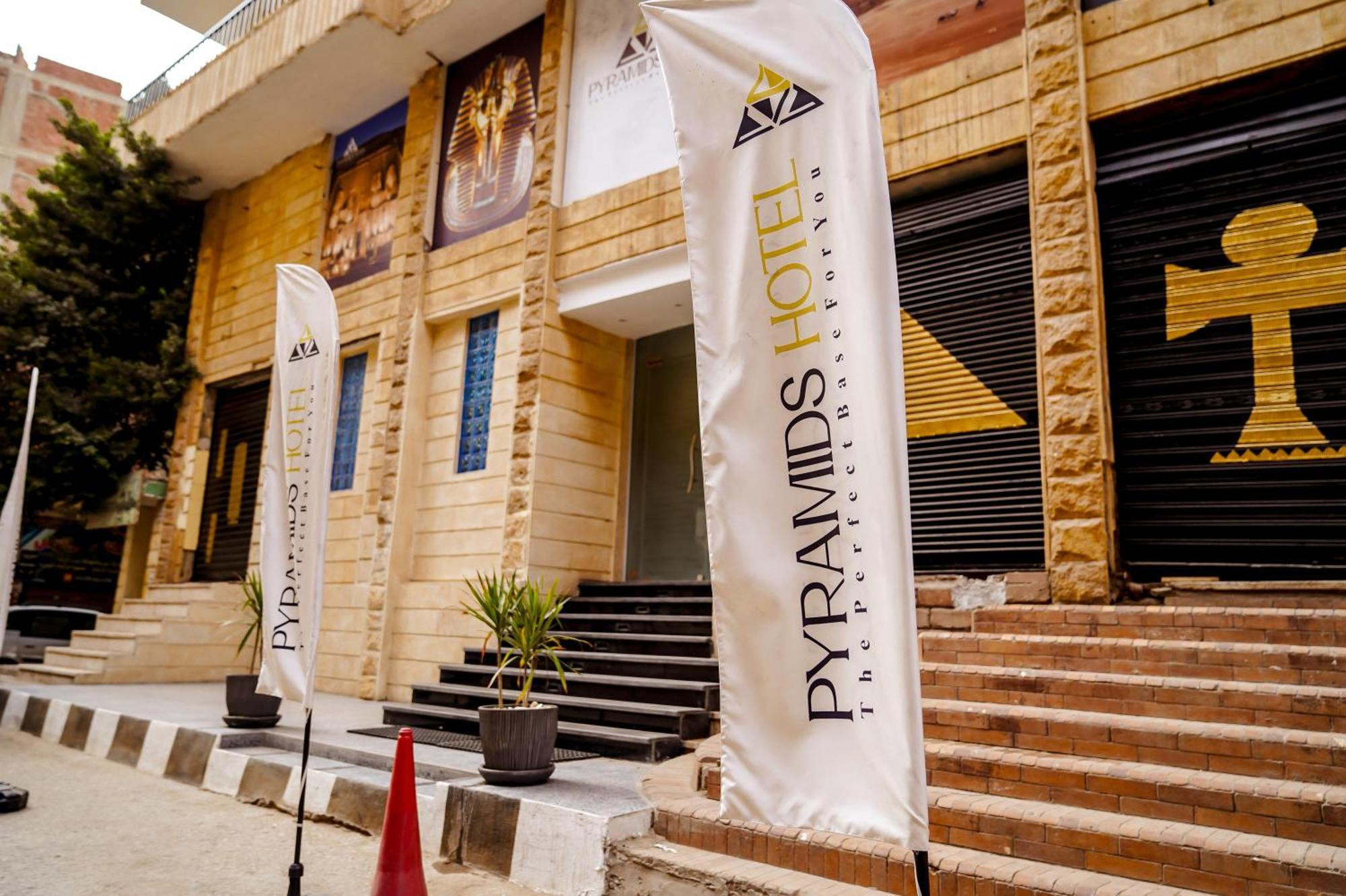 Pyramids Hotel Kafrat al Jabal