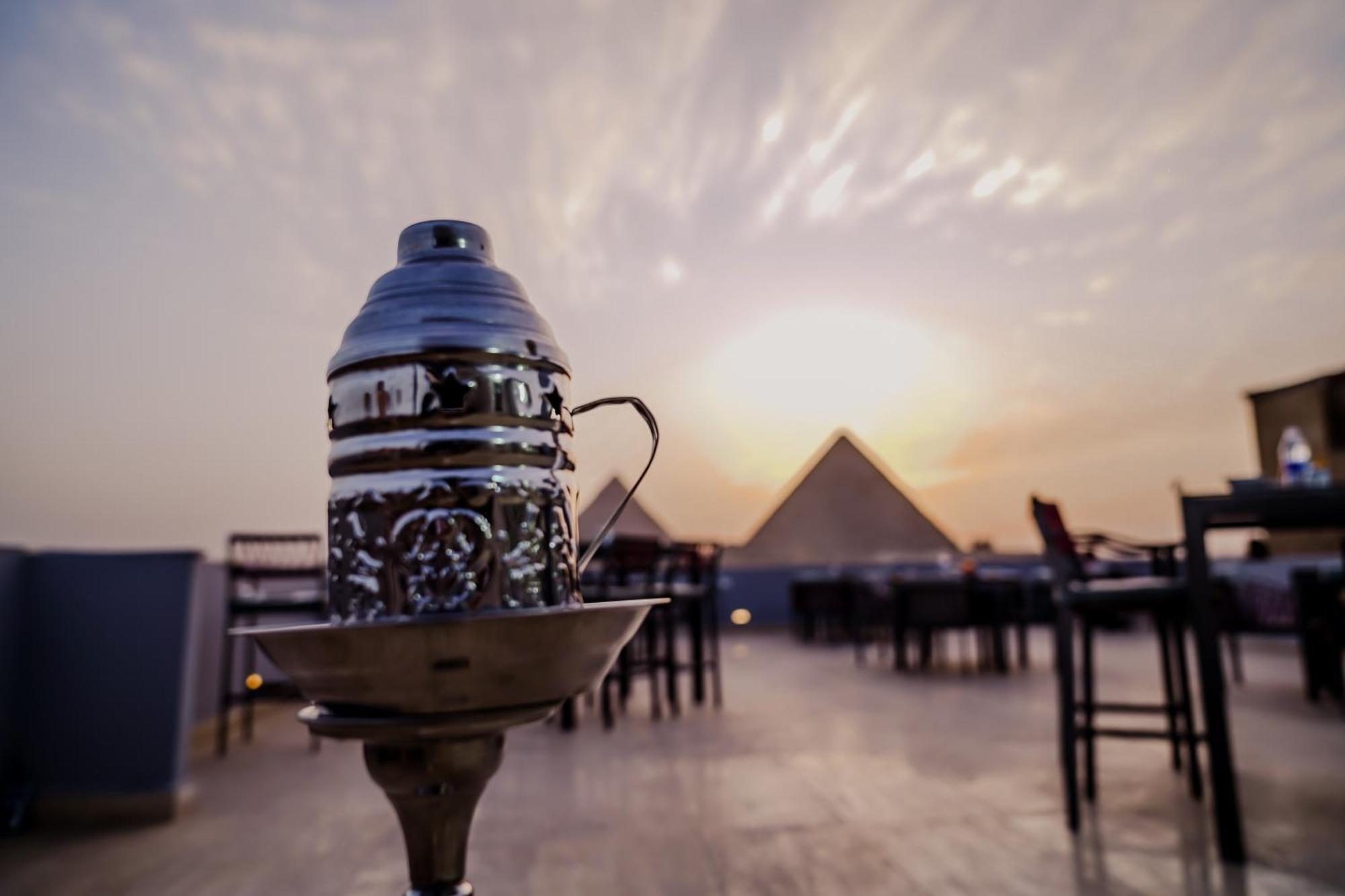 Hotel Pyramids