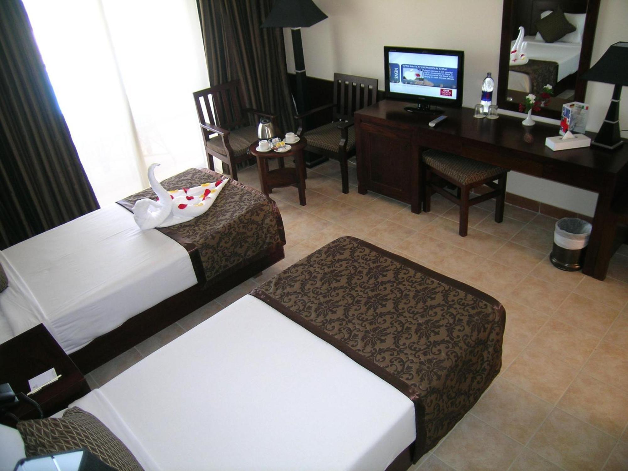 Royal Brayka Resort 4*