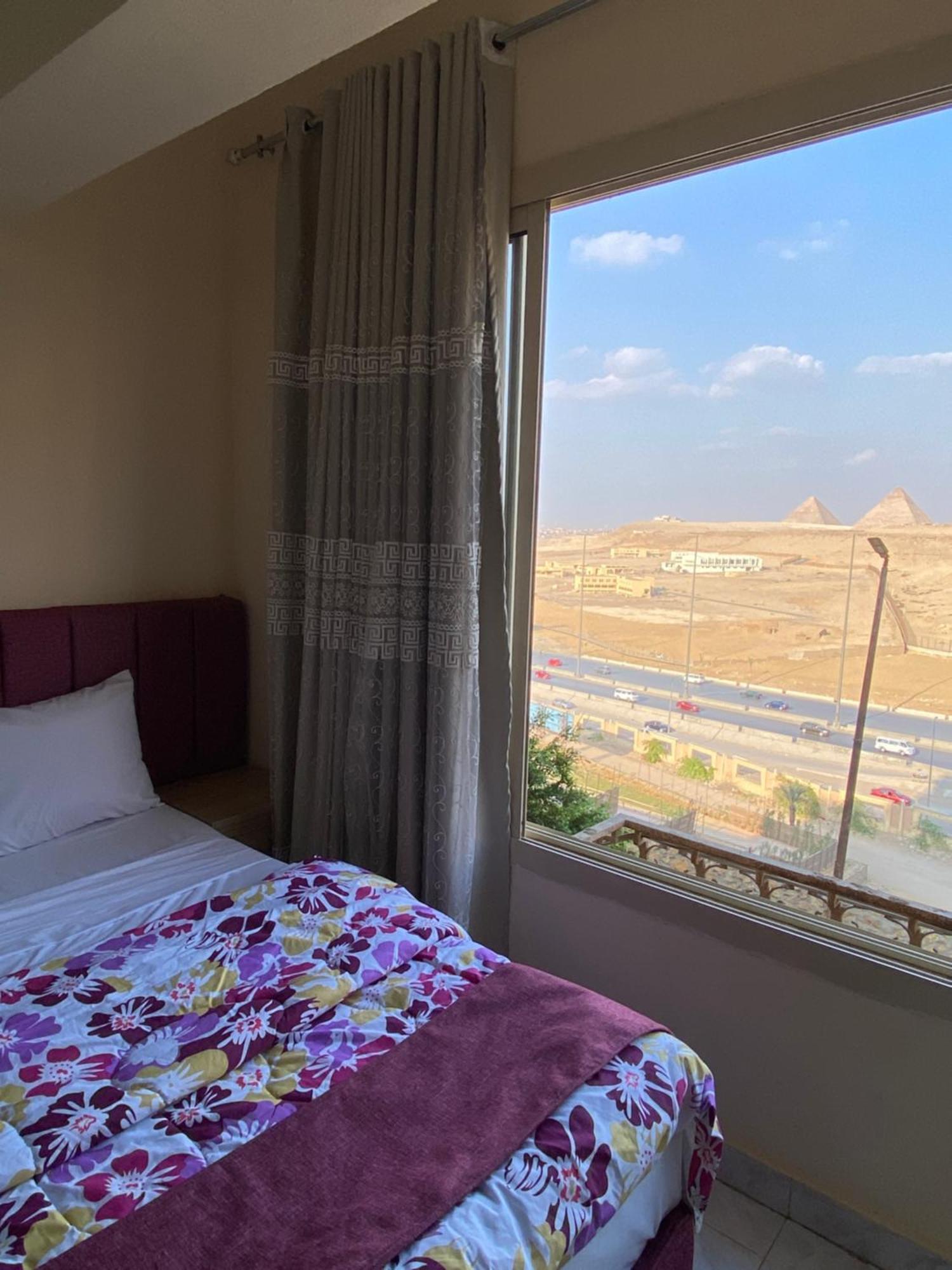 Pyramita Otel 3*