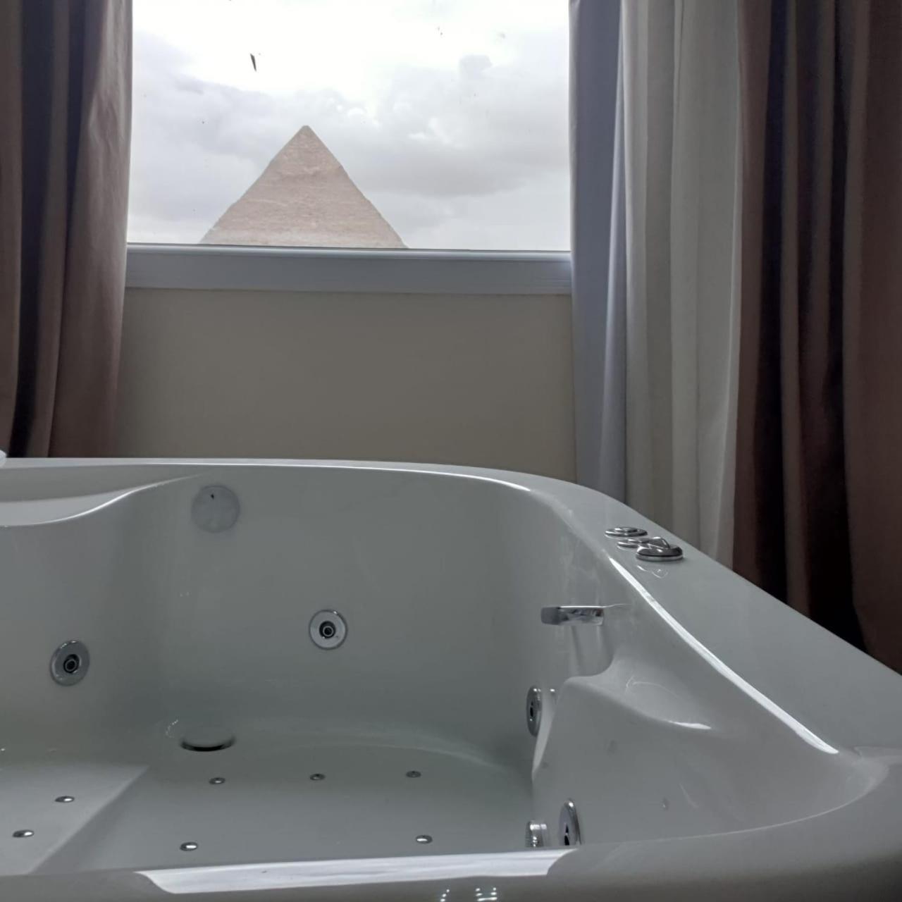 Soul Pyramids View Hotel Kafrat al Jabal