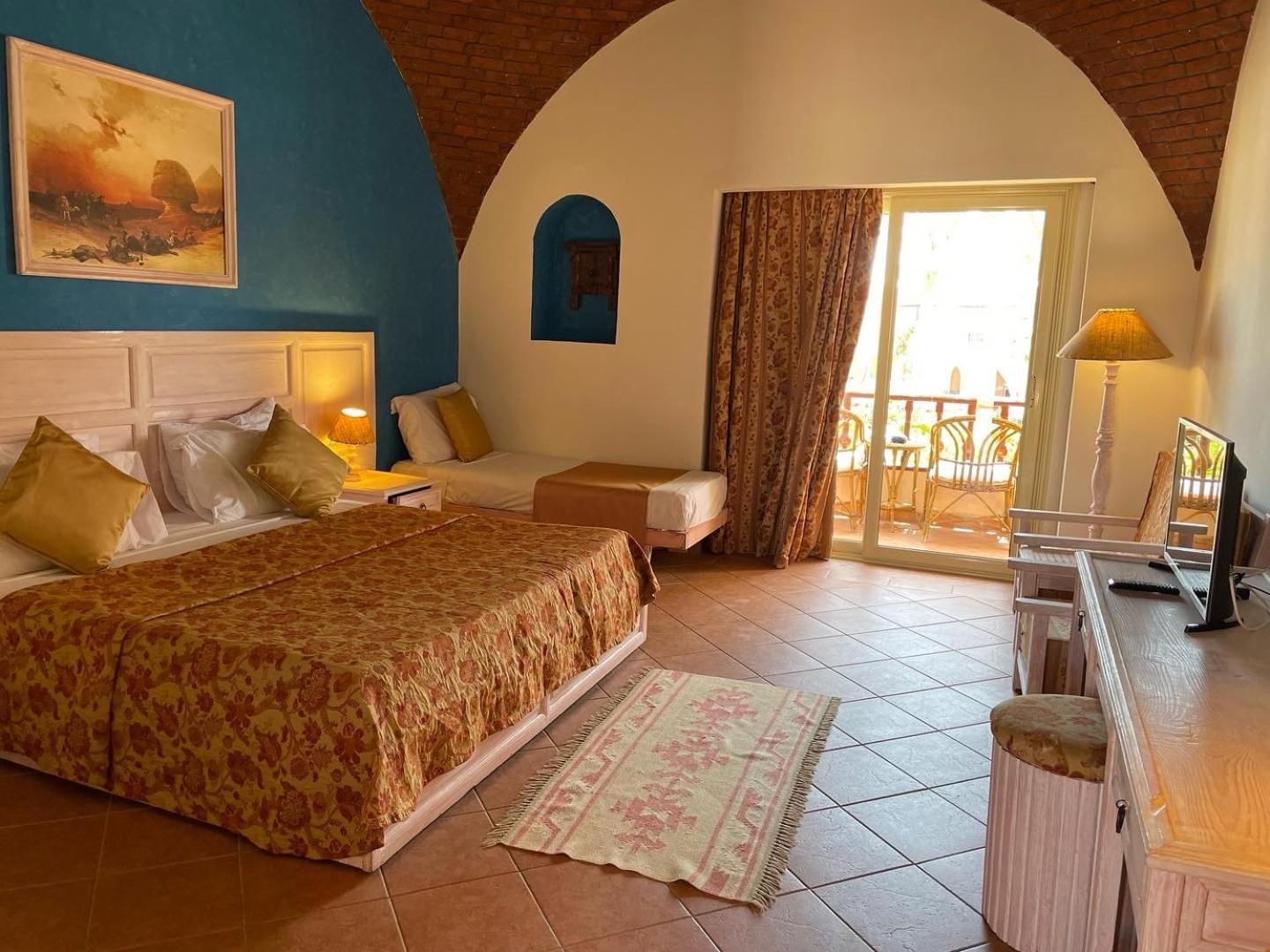Dream Lagoon & Aqua Park Hotel 4*