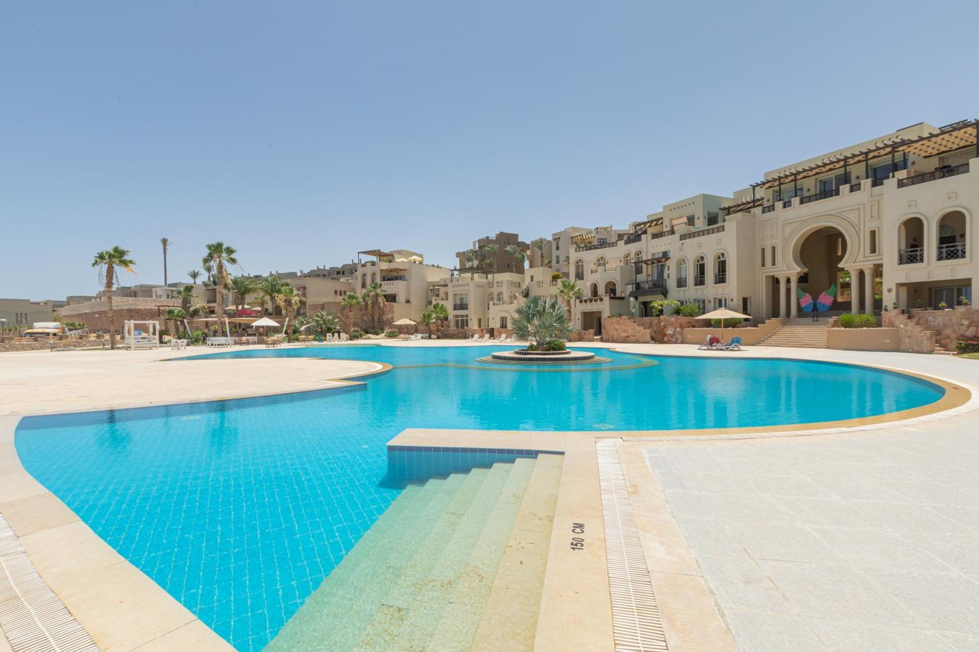 Azzurra Sahl Haseesh * Hurghada