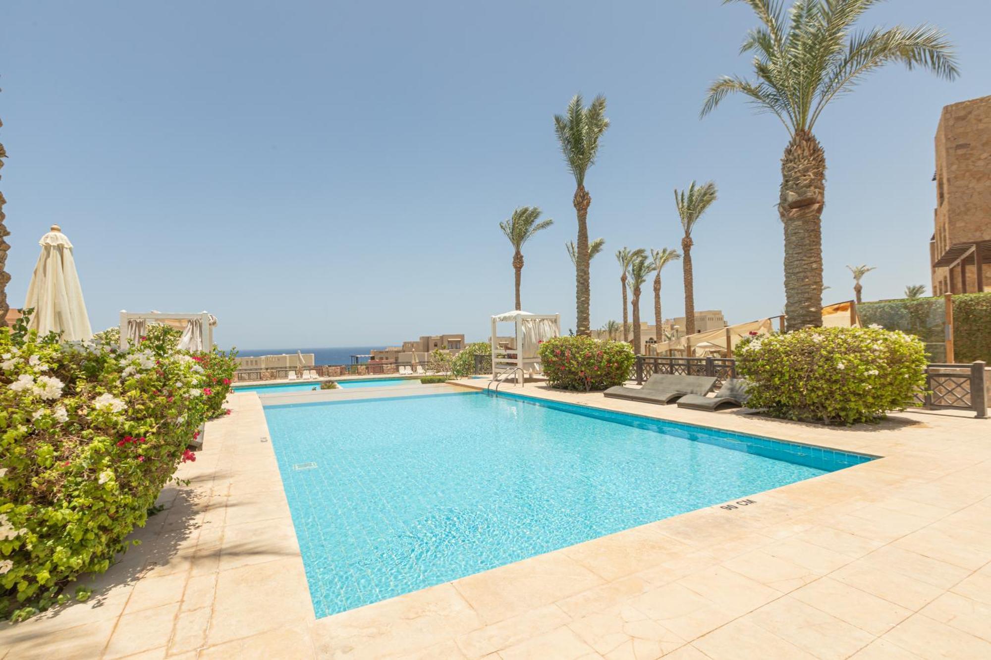 Azzurra Sahl Haseesh Apartment
