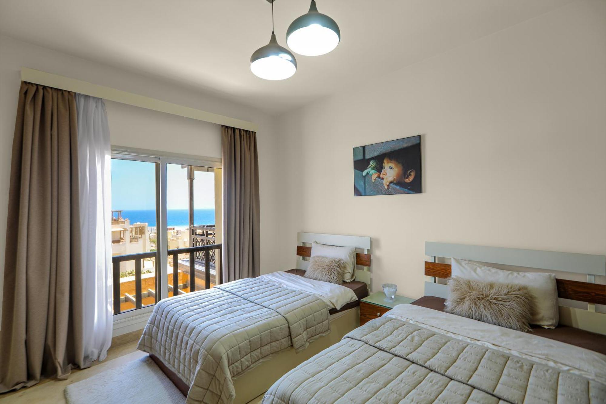 Azzurra Sahl Haseesh Apartment