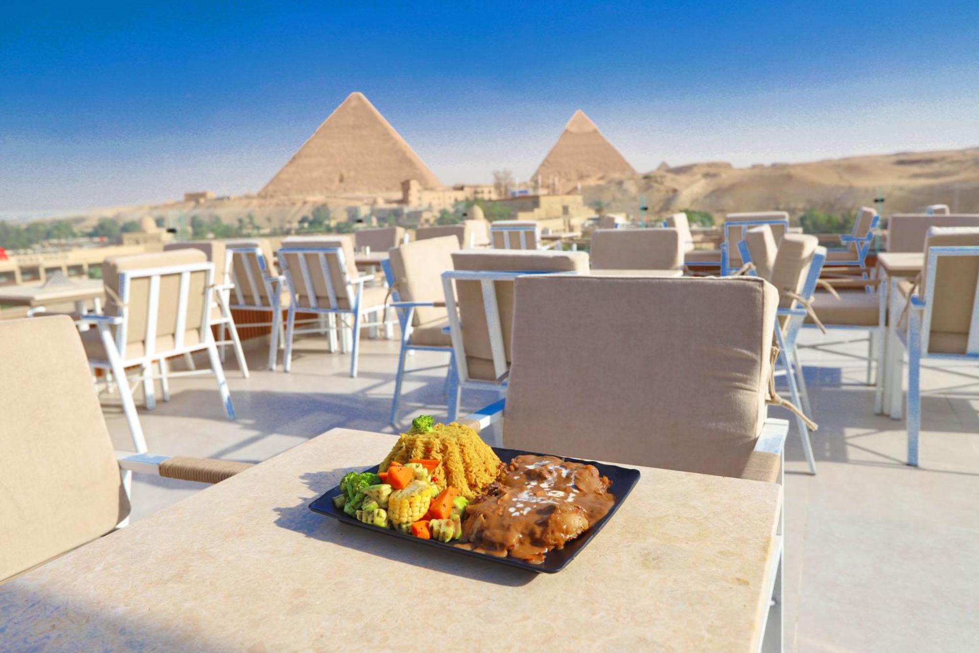 Gaia Pyramids Guest house Kafrat al Jabal