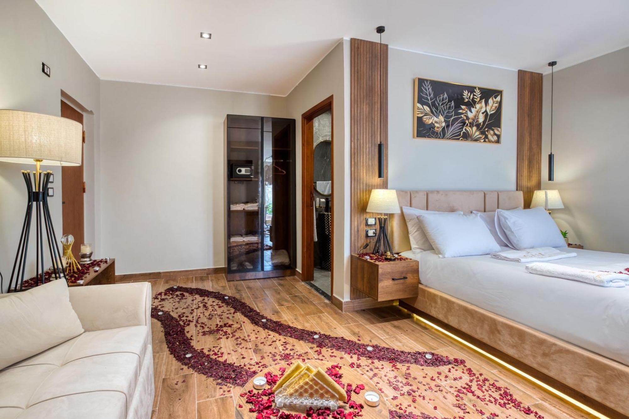 Gaia Pyramids Guest house Kafrat al Jabal