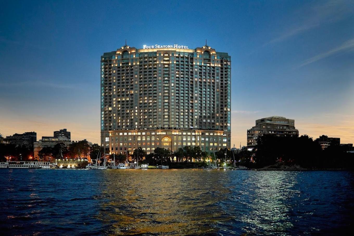 Apartment Xperience Suites-four Seasons Nile Plaza Cairo