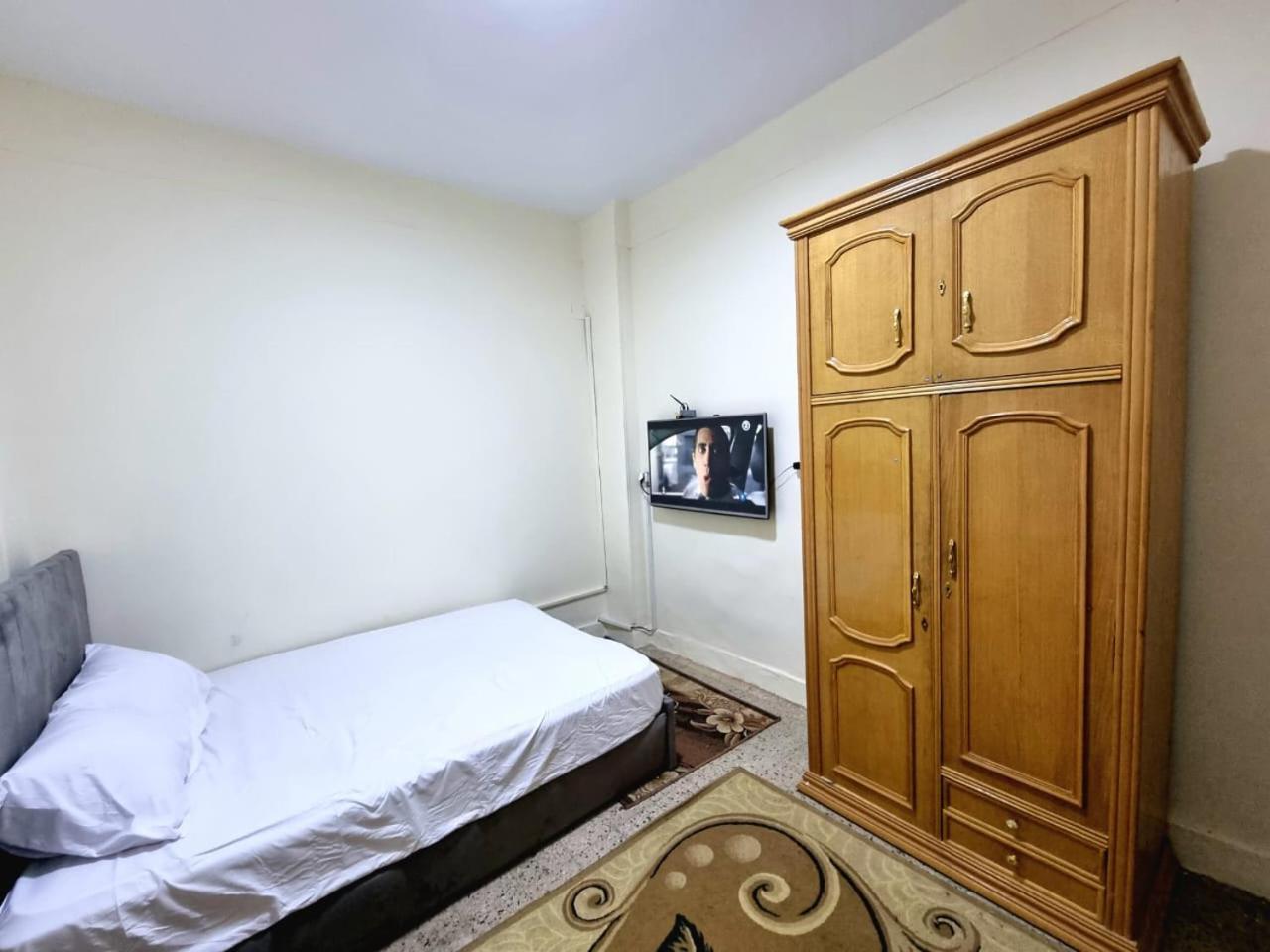 Ammar Pyramids View Homestay