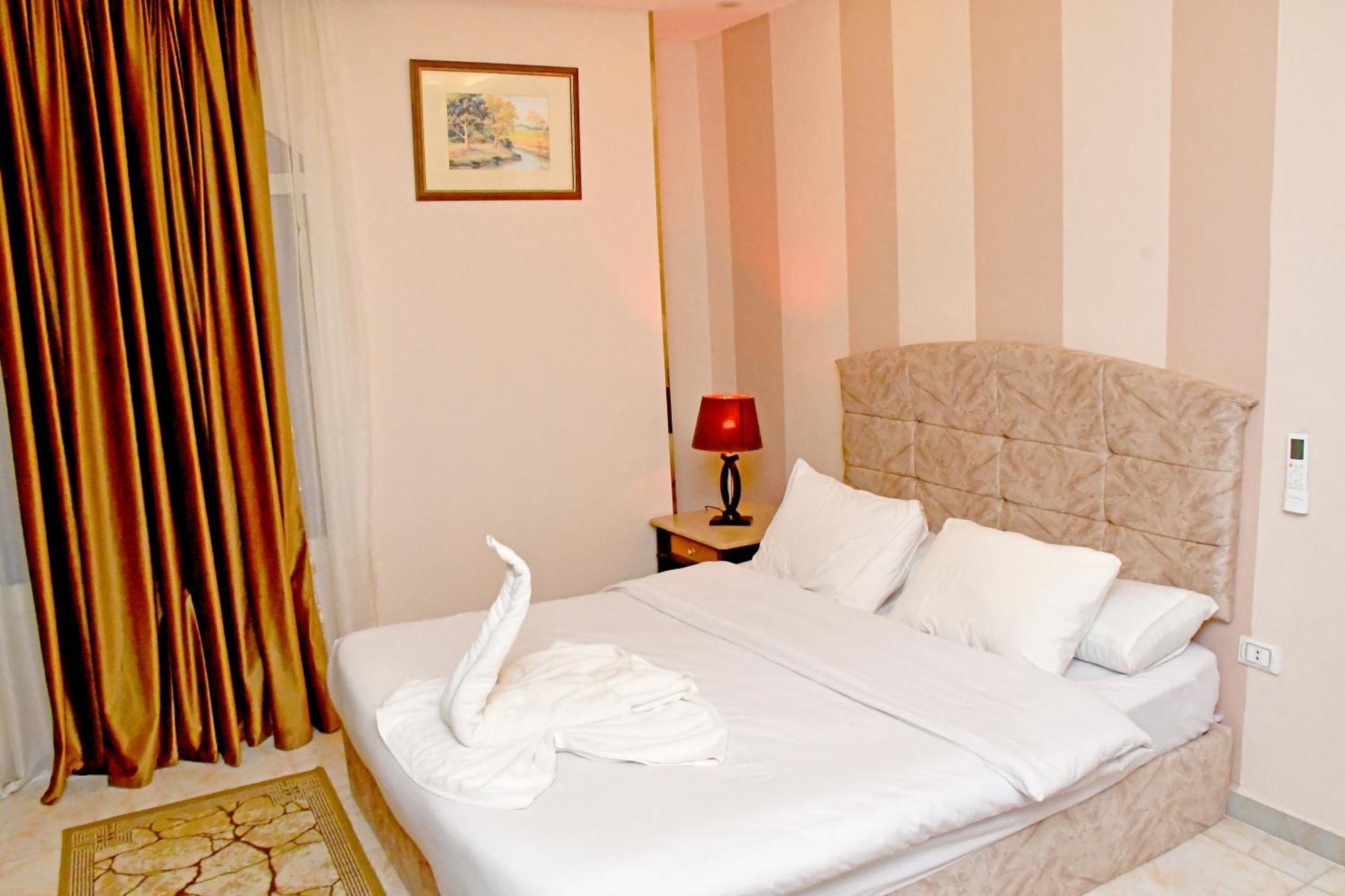 Nun Pyramids Hotel Kafrat al Jabal