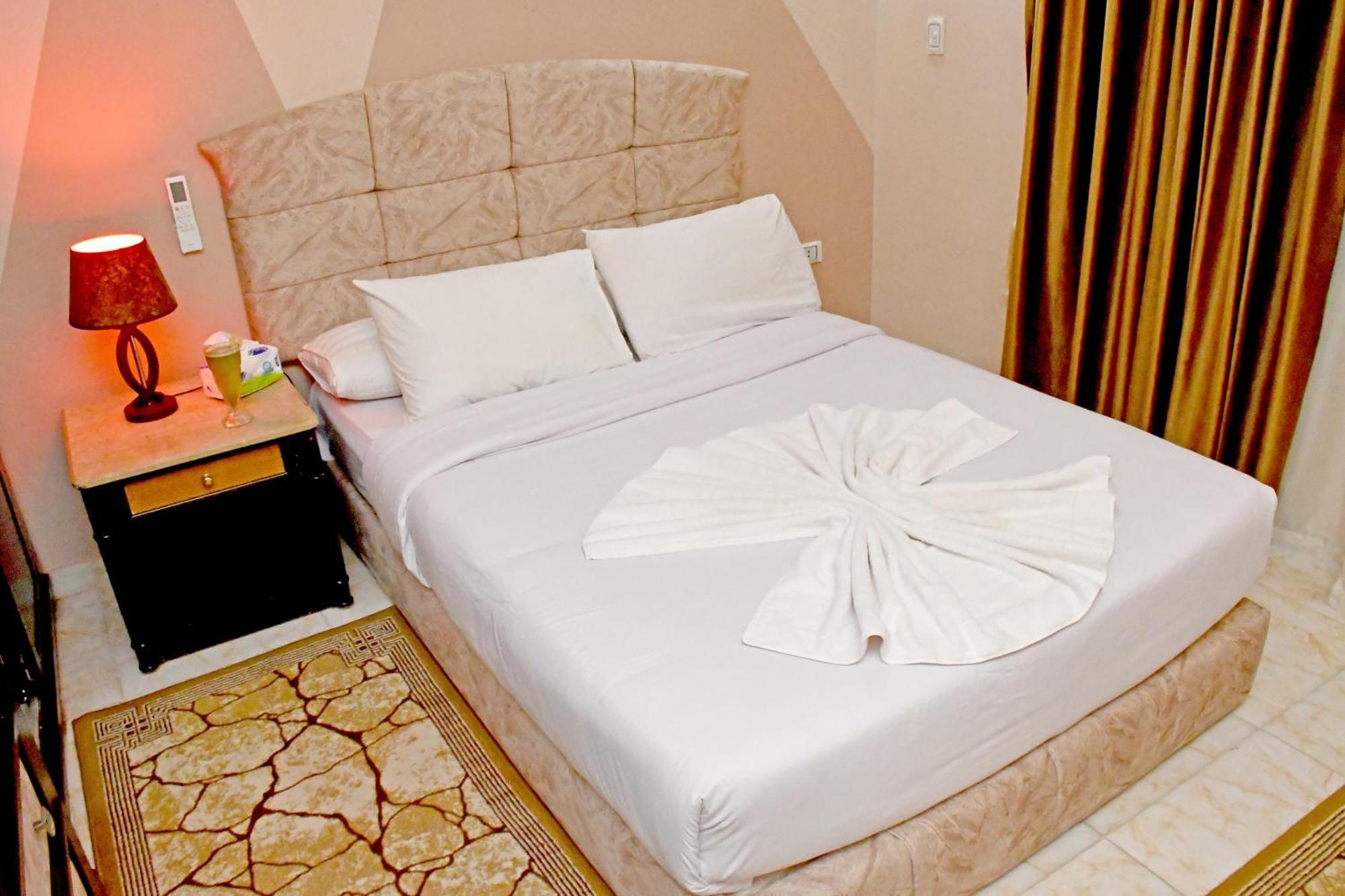 Nun Pyramids Hotel Kafrat al Jabal