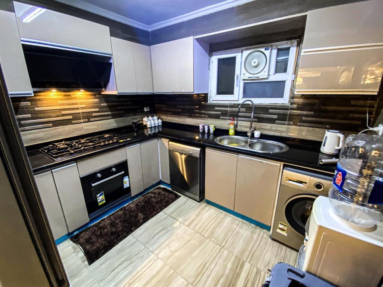 Crown With Fitness And Wellness Apartment Kairo